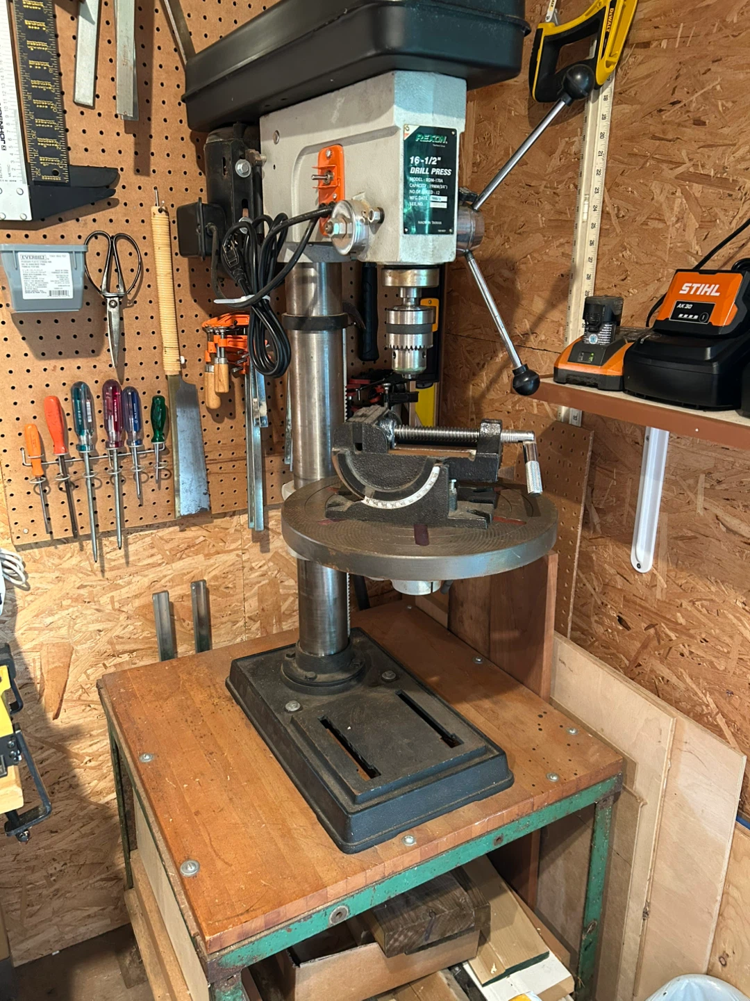 Central Machinery 16-1/2" Drill Press