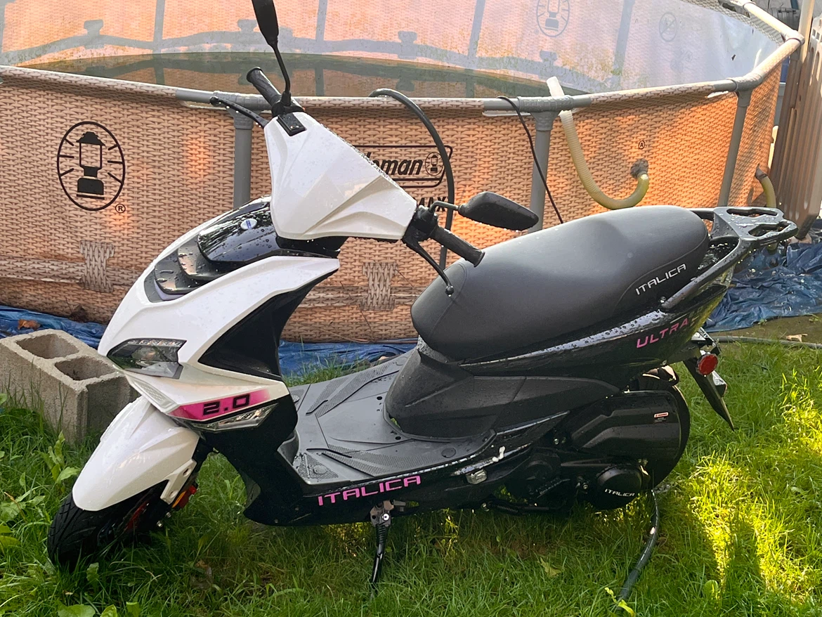 Italica Ultra 2.0 Scooter - photo 2