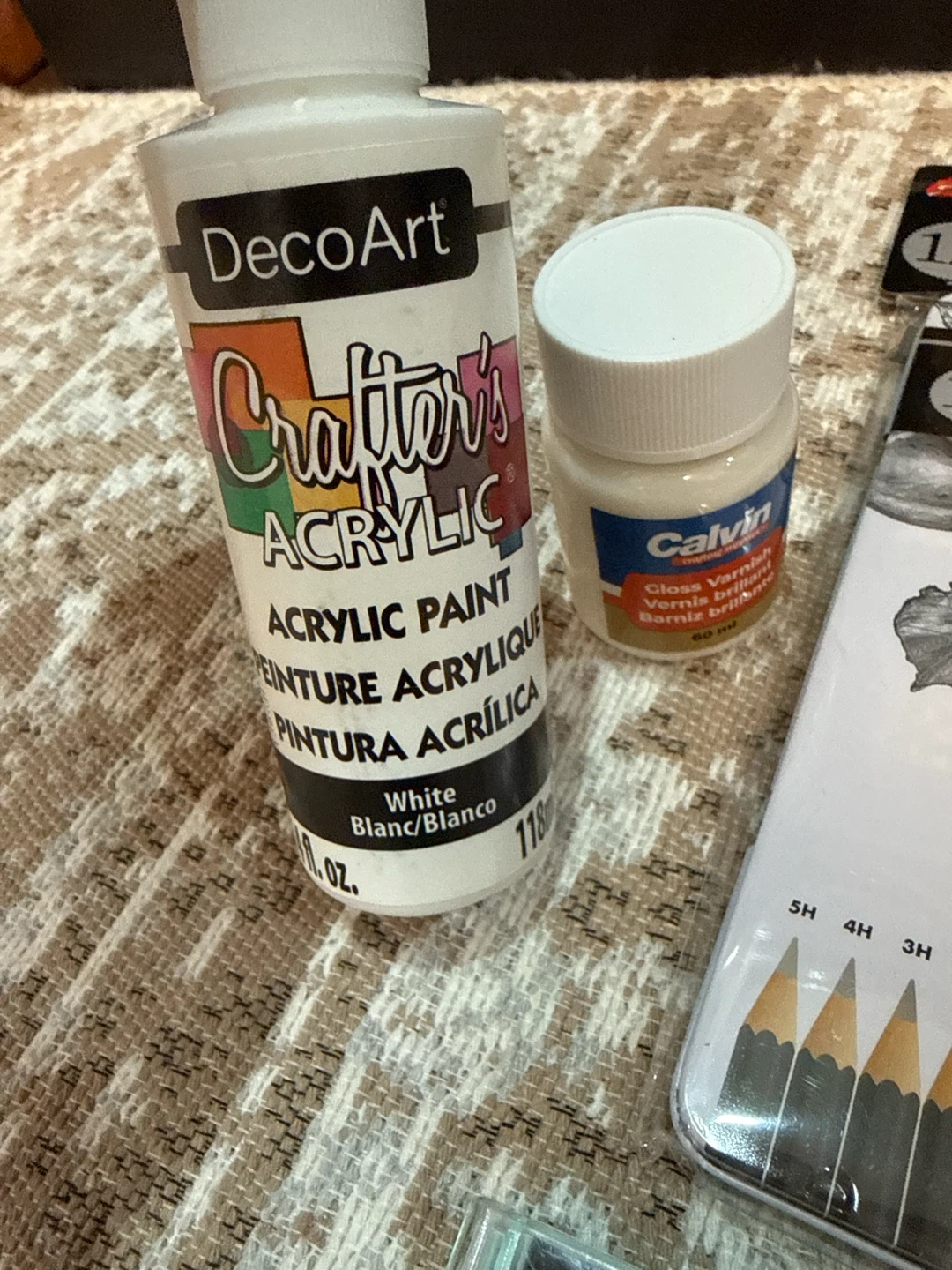 Bundle-Painting supplies and sketching pencils - photo 3