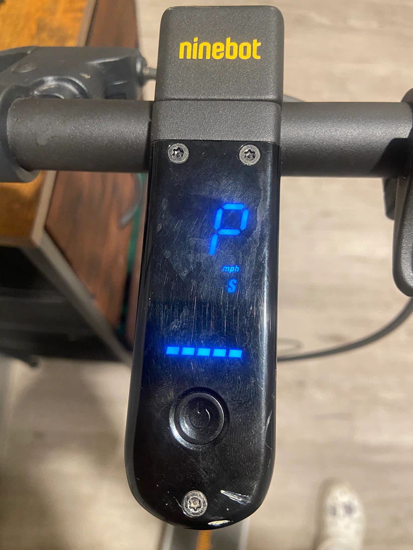 Ninebot Electric Kickscooter by Segway - photo 3