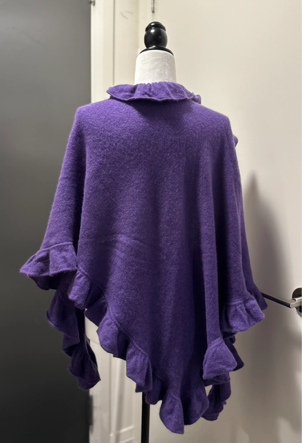 Sutton Cashmere Women's Purple Ruffle Poncho - photo 3