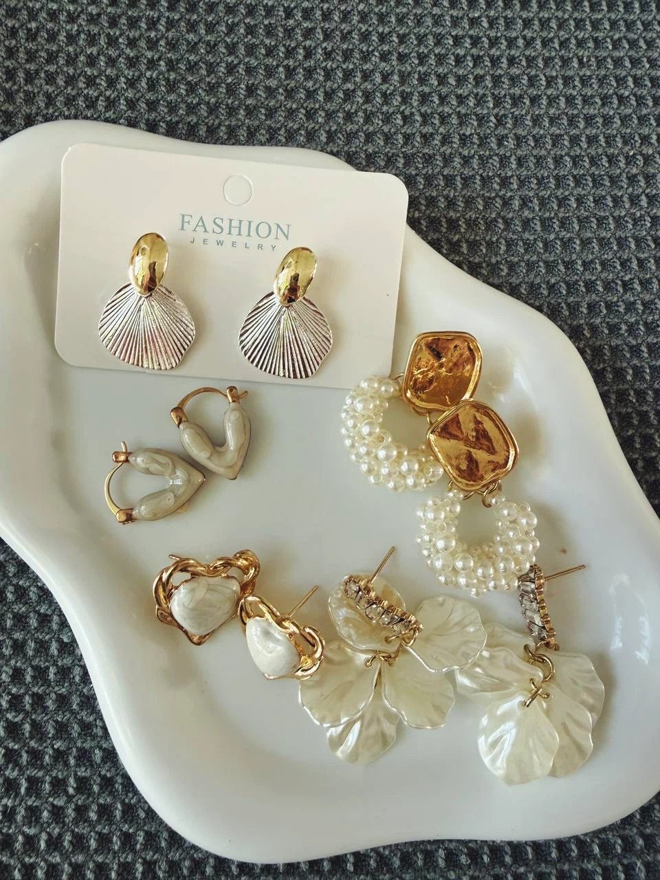 Elegant Earring Set – 5 Pairs