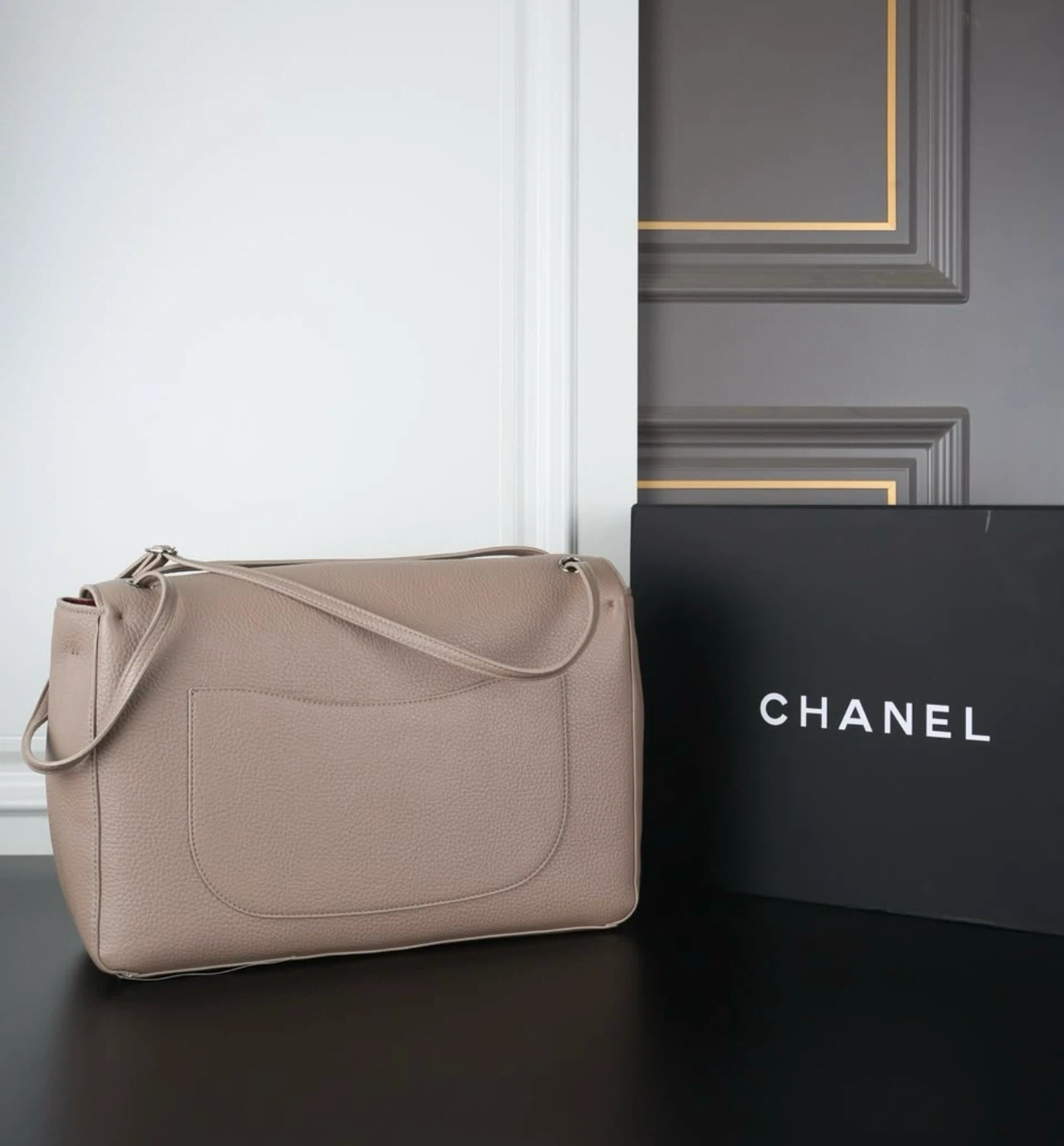 Chanel Flap Bag Taupe Leather - photo 2