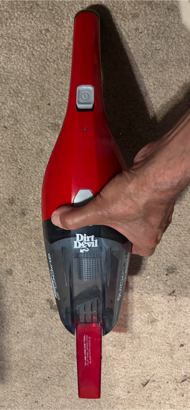 Dirt Devil QuickFlip 12V Lithium Handheld Vacuum - photo 2