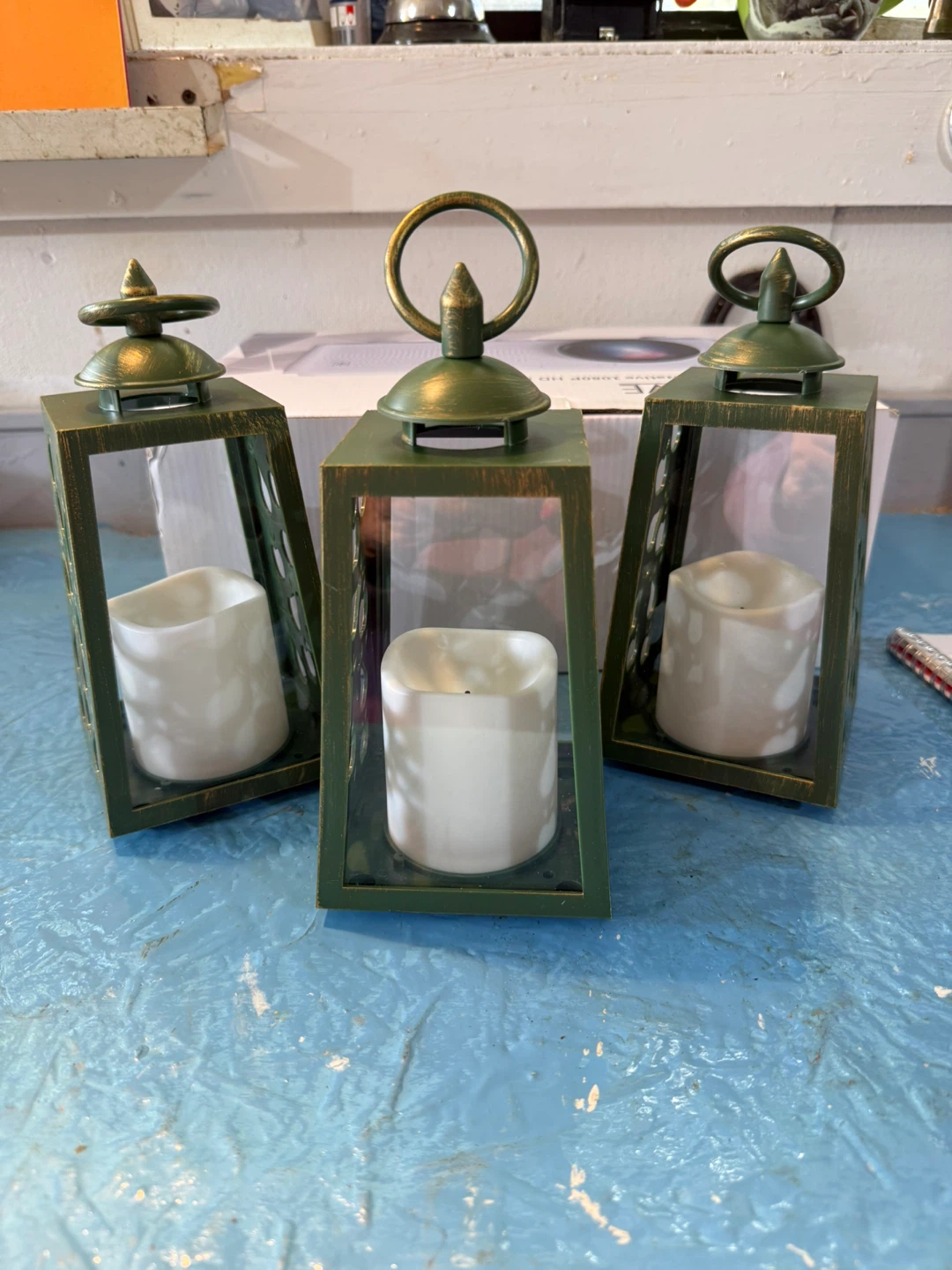 Set of 3 Green Lanterns with LED Candles
