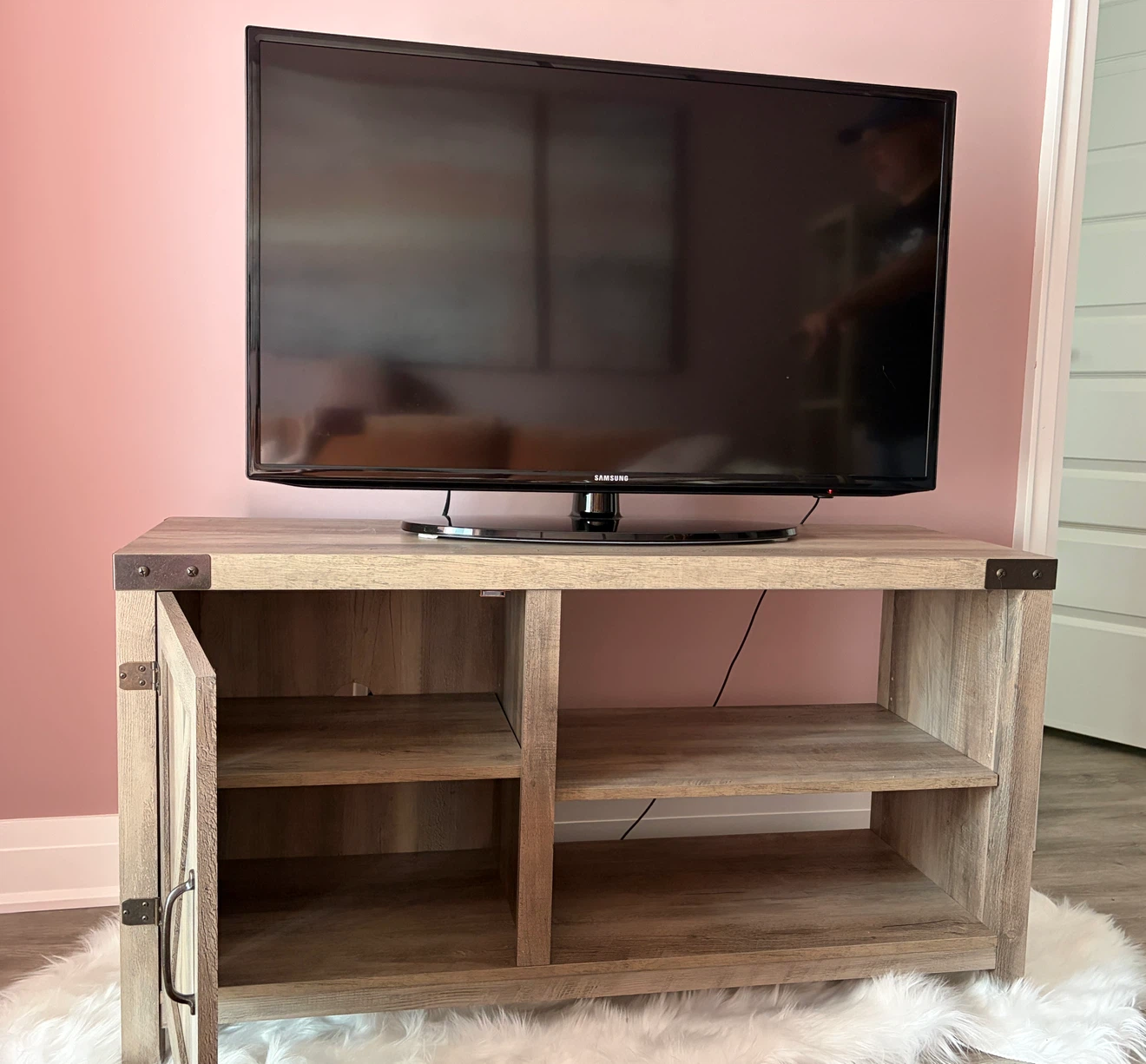 Rustic Farmhouse Barn Door TV Stand - photo 2