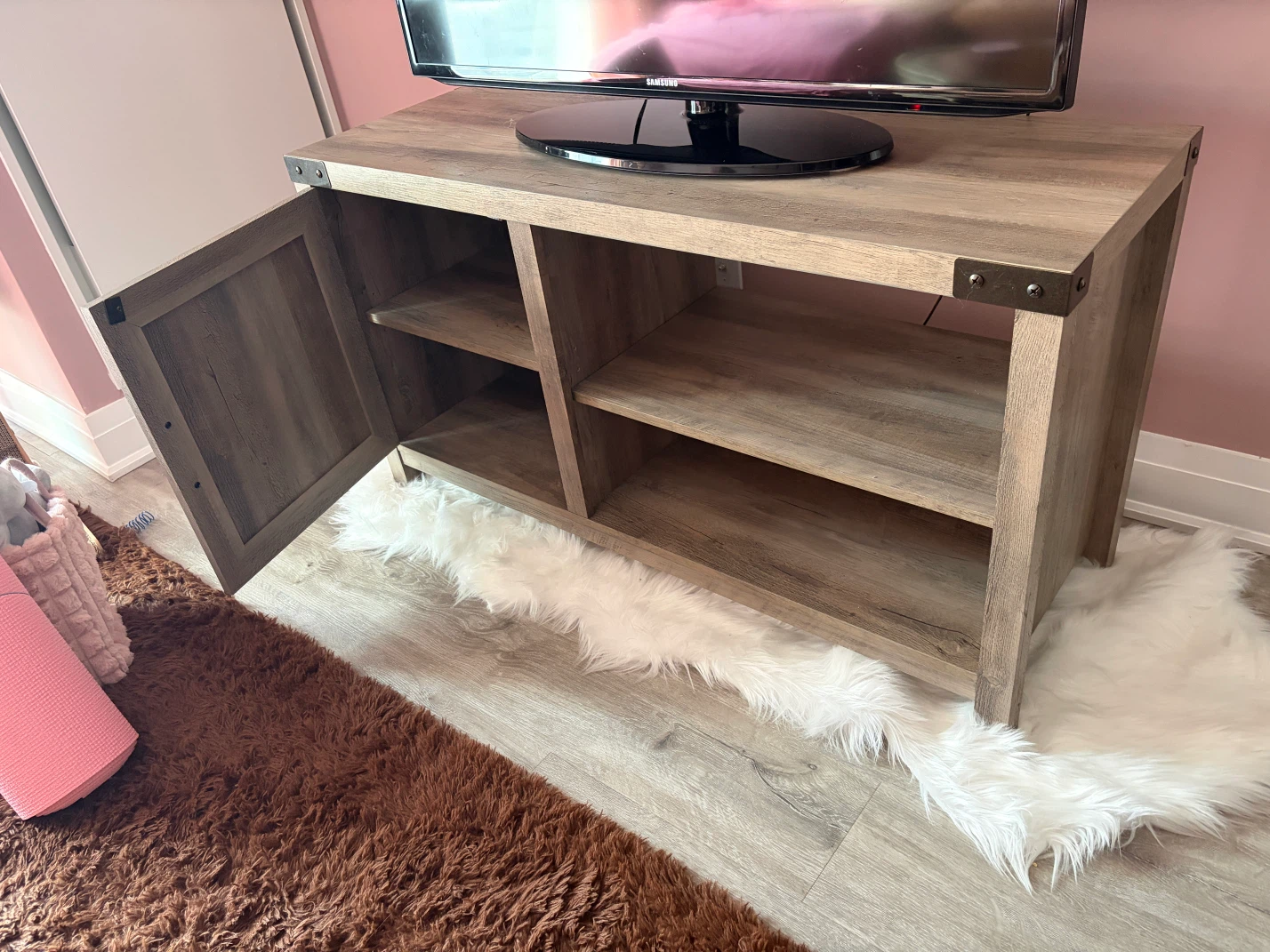 Rustic Farmhouse Barn Door TV Stand - photo 4