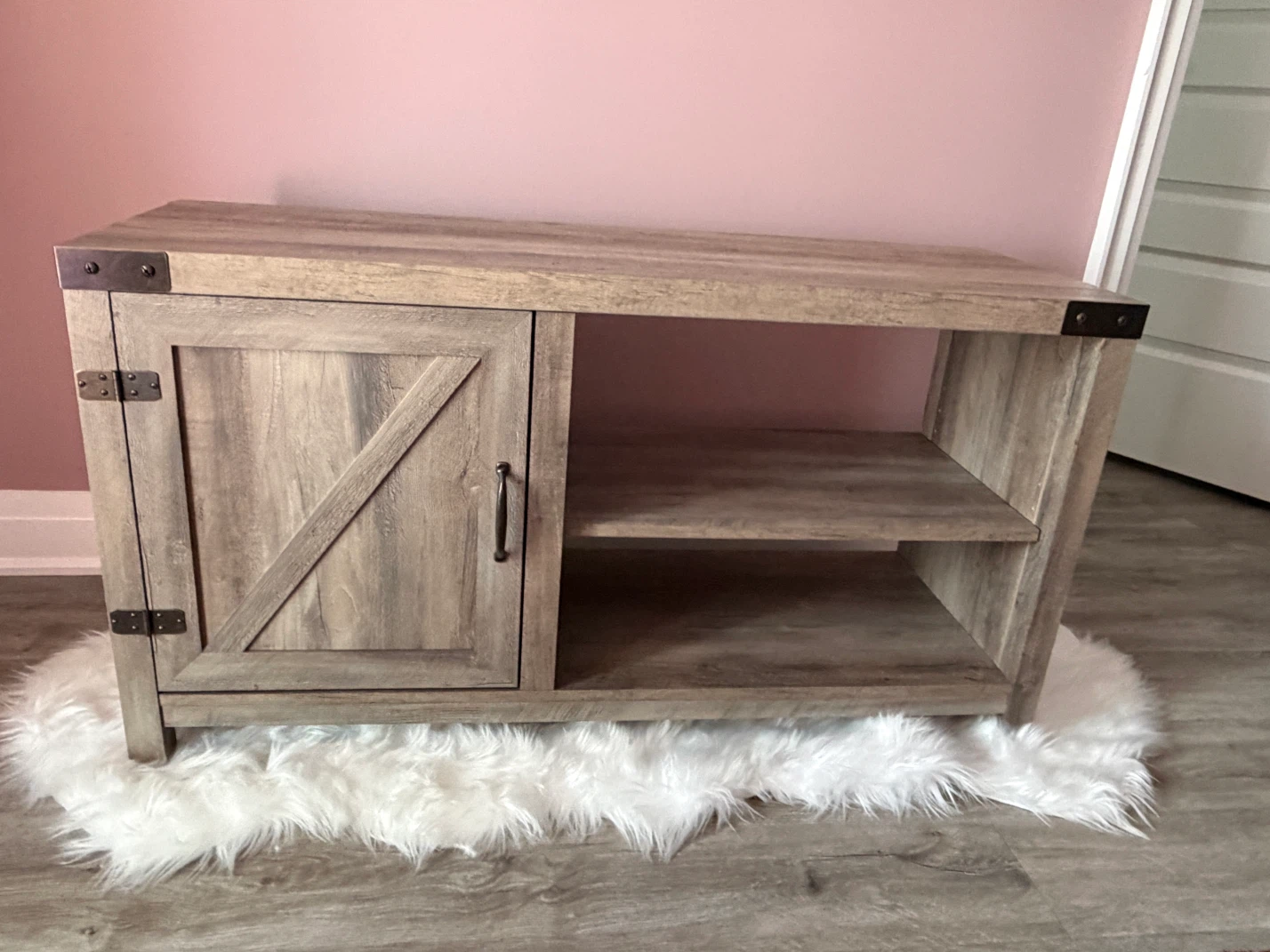 Rustic Farmhouse Barn Door TV Stand - photo 5