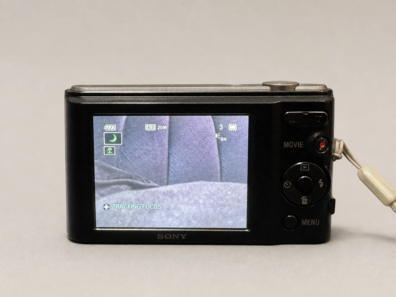 Sony Cyber-shot DSC-W800 20.1MP Digital Camera - photo 3