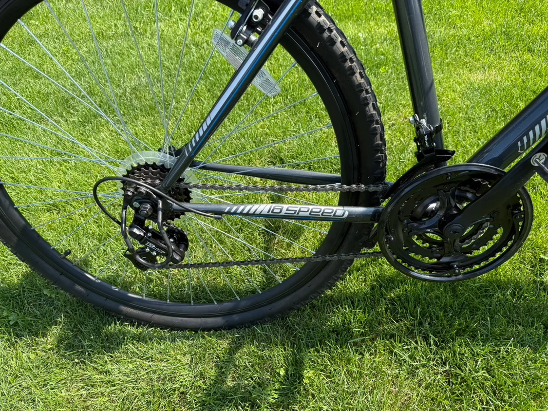 Roadmaster Mountain Bike 18 Speed - photo 3