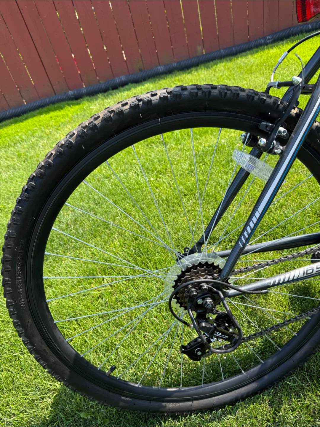 Roadmaster Mountain Bike 18 Speed - photo 5