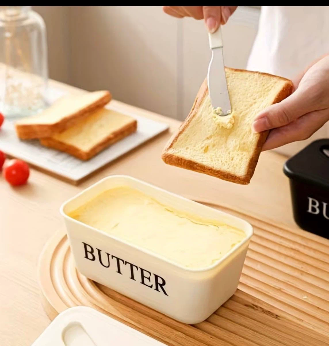 Butter Box with Lid & Spreader Knife