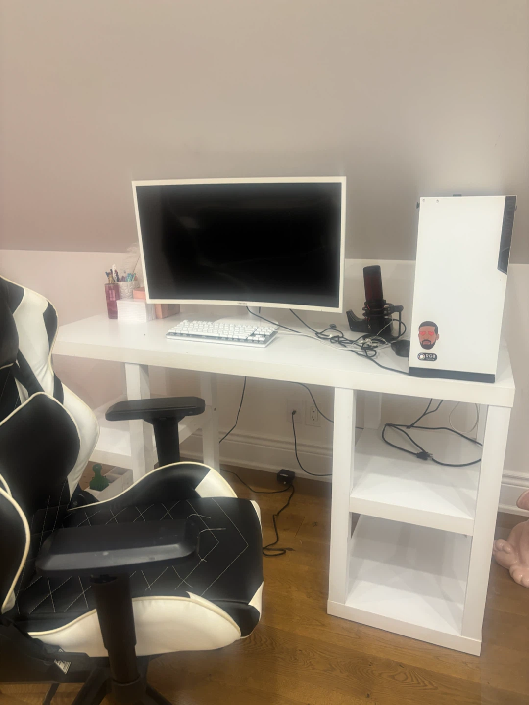 White Computer Desk with Shelves - photo 3