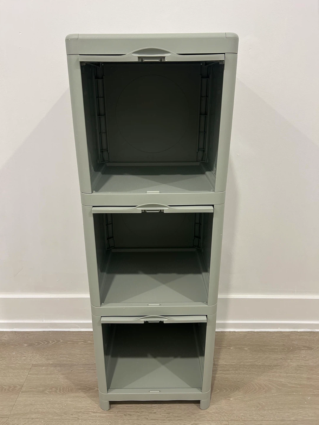 IKEA IVÖSJÖN cabinet with doors in green - photo 4