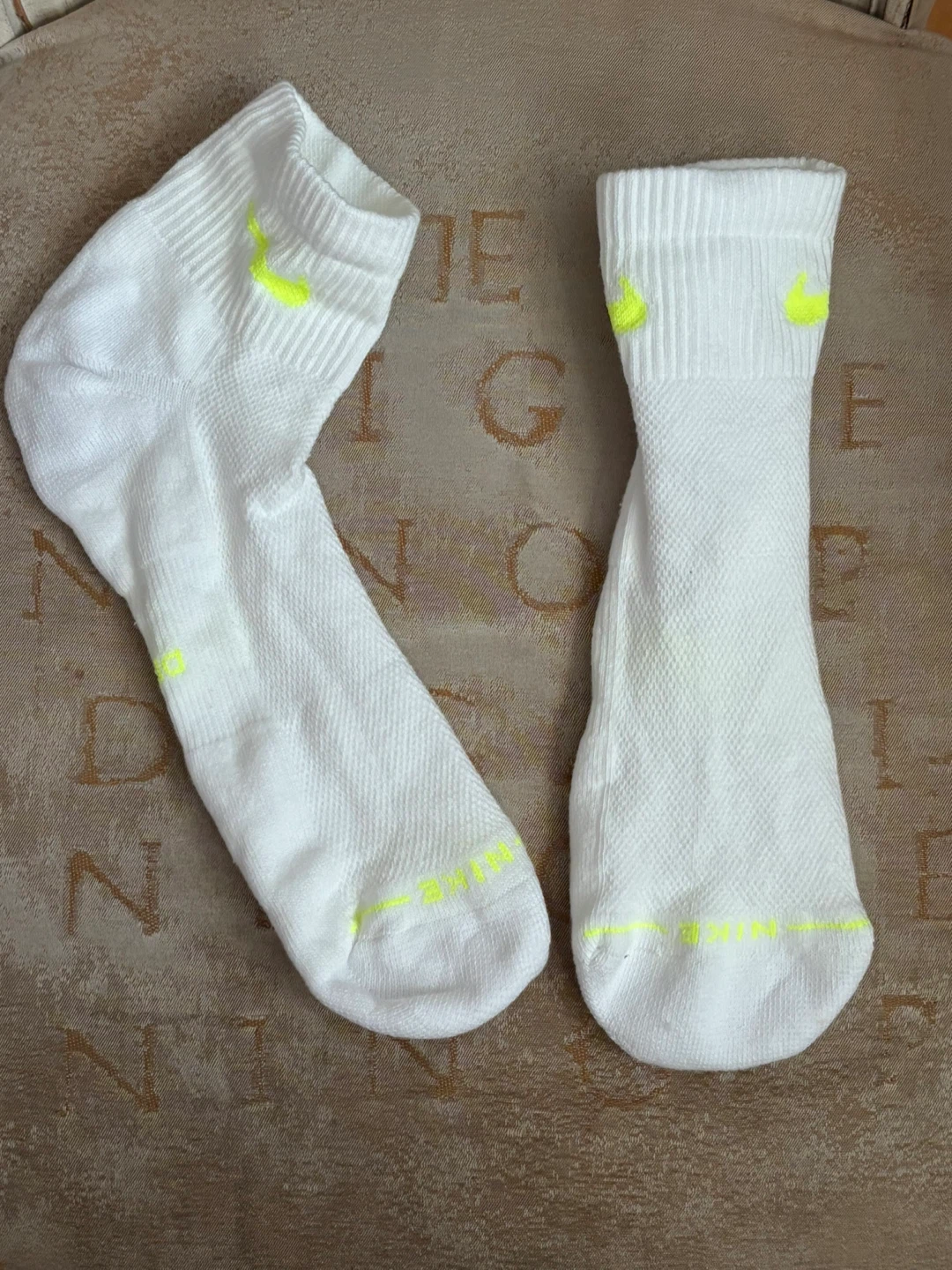 Nike Dri-FIT Ankle Socks White/Yellow - XL