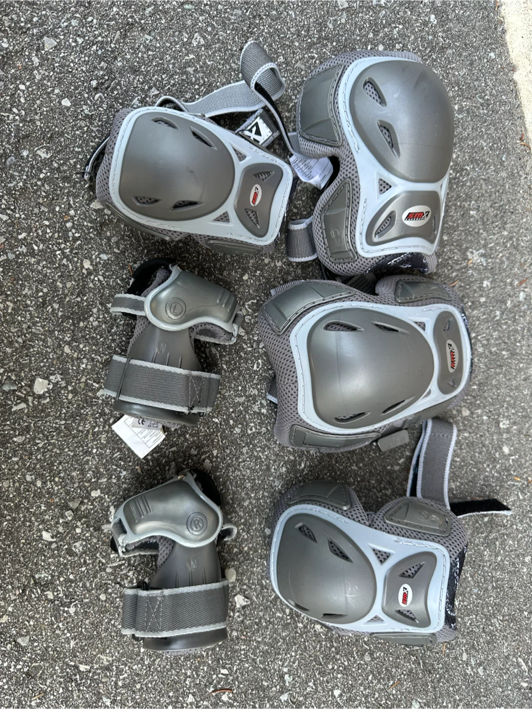 Protective Gear Set for Skating or Biking