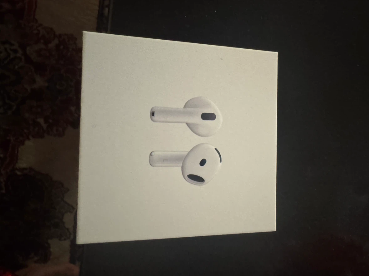 Apple AirPods 4