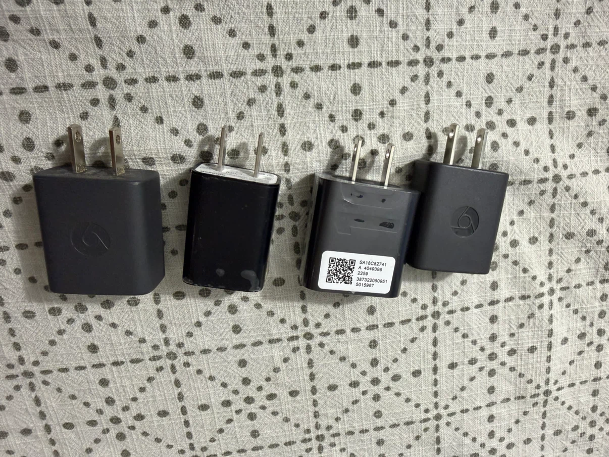 Lot of 4 USB-A Wall Chargers - photo 2