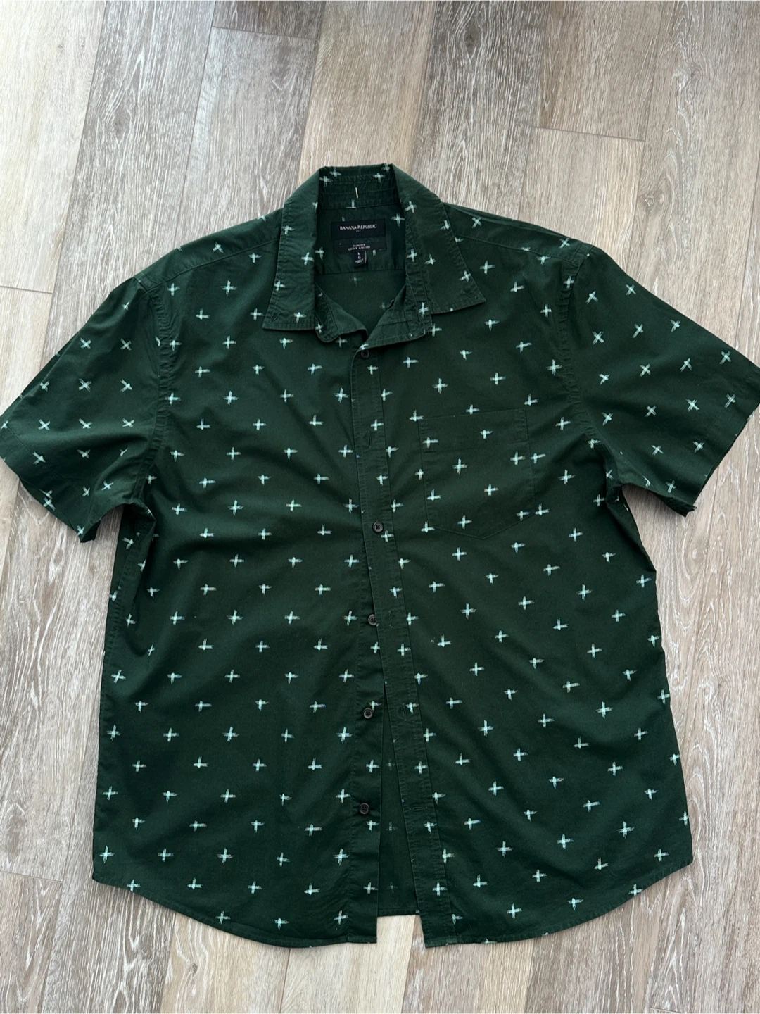 Banana Republic Slim Fit Button-Up Shirt - Men's Large