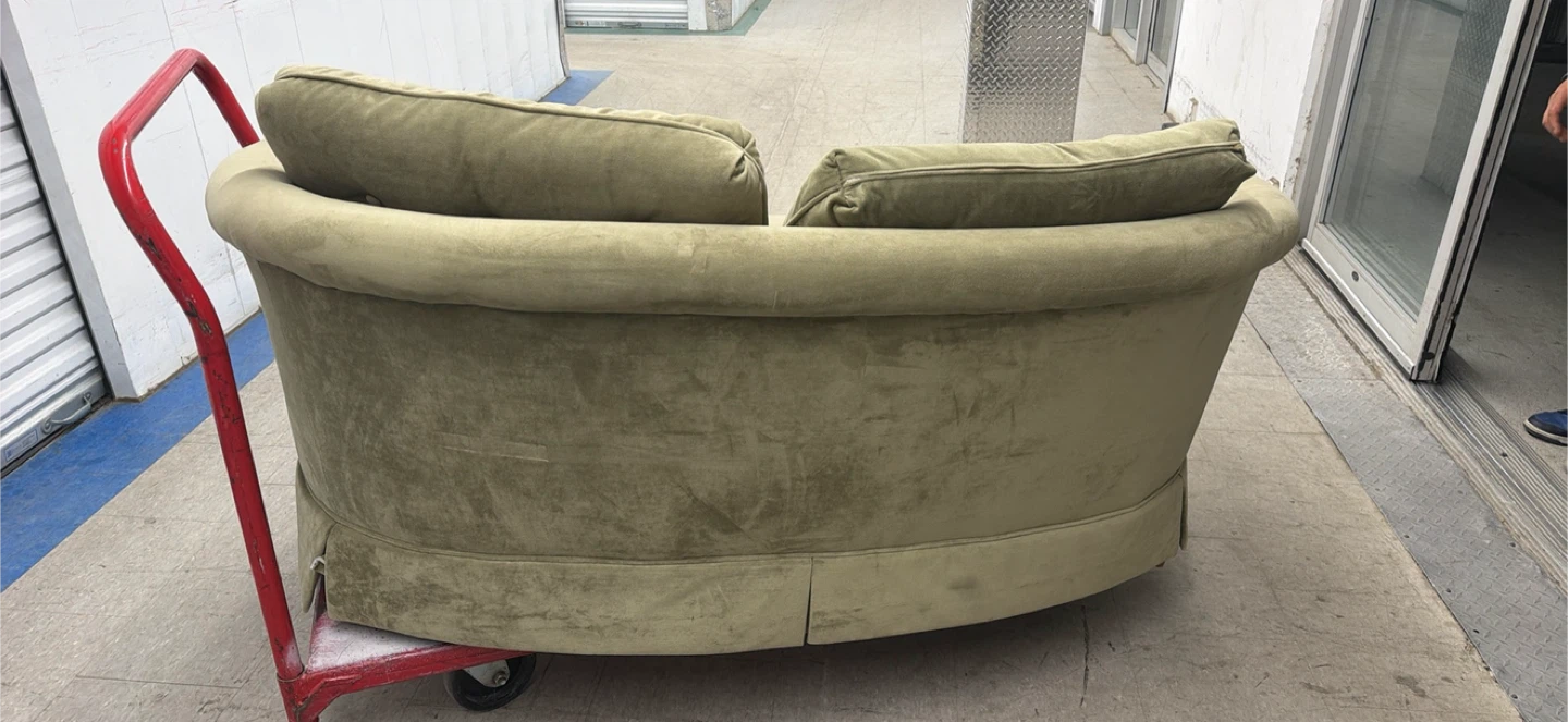 Light Green Loveseat Sofa - photo 3