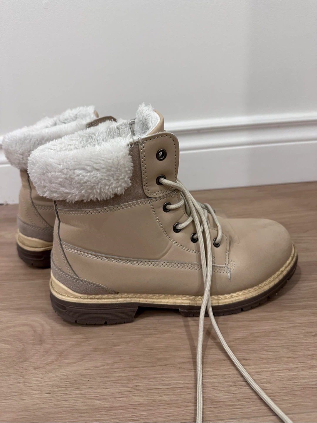 Women's Tan Faux Fur Lined Winter Boots - photo 2