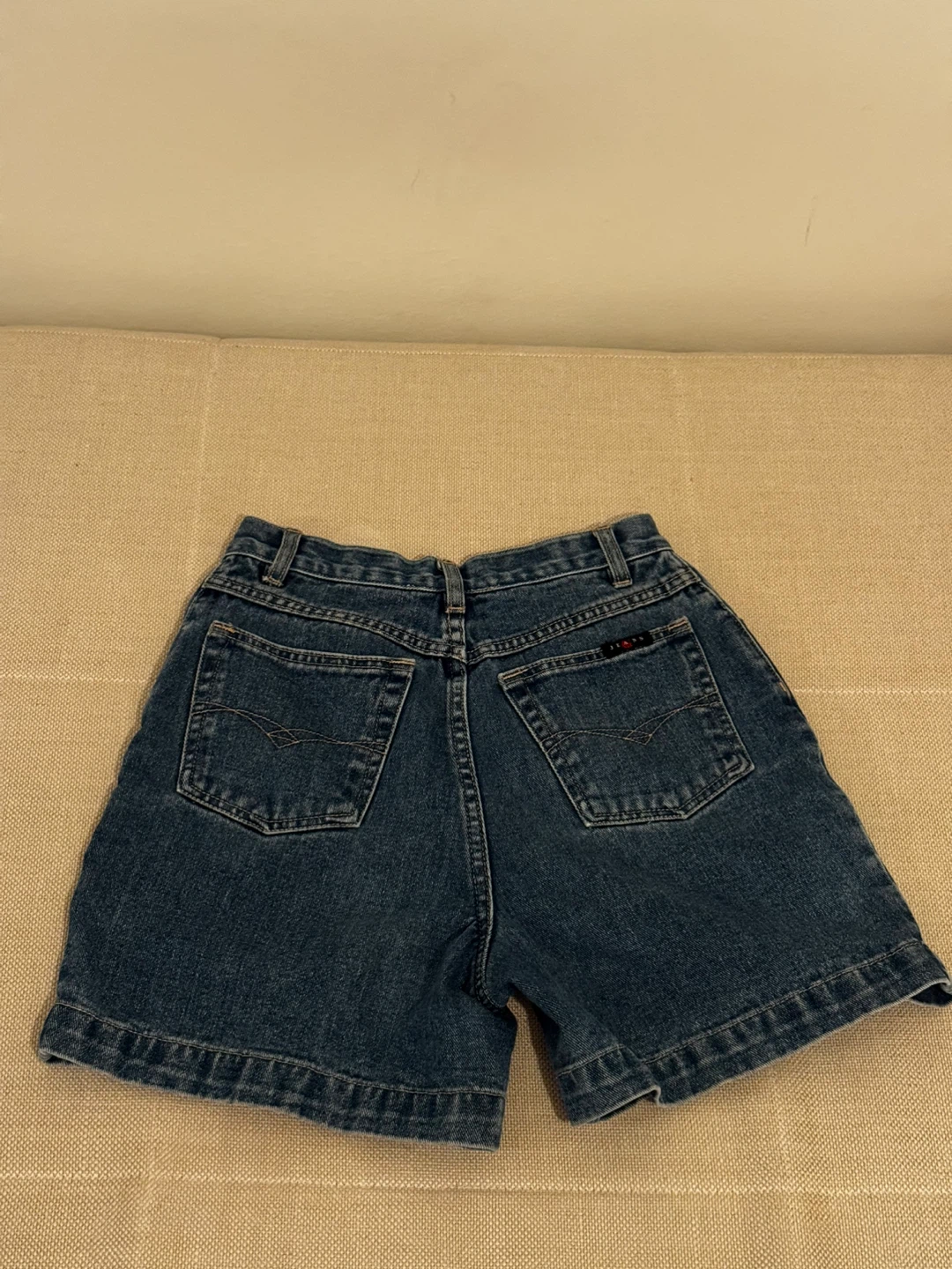 Vanderbilt Gloria — Mom Jeans shorts, 100% cotton size 6 - photo 2