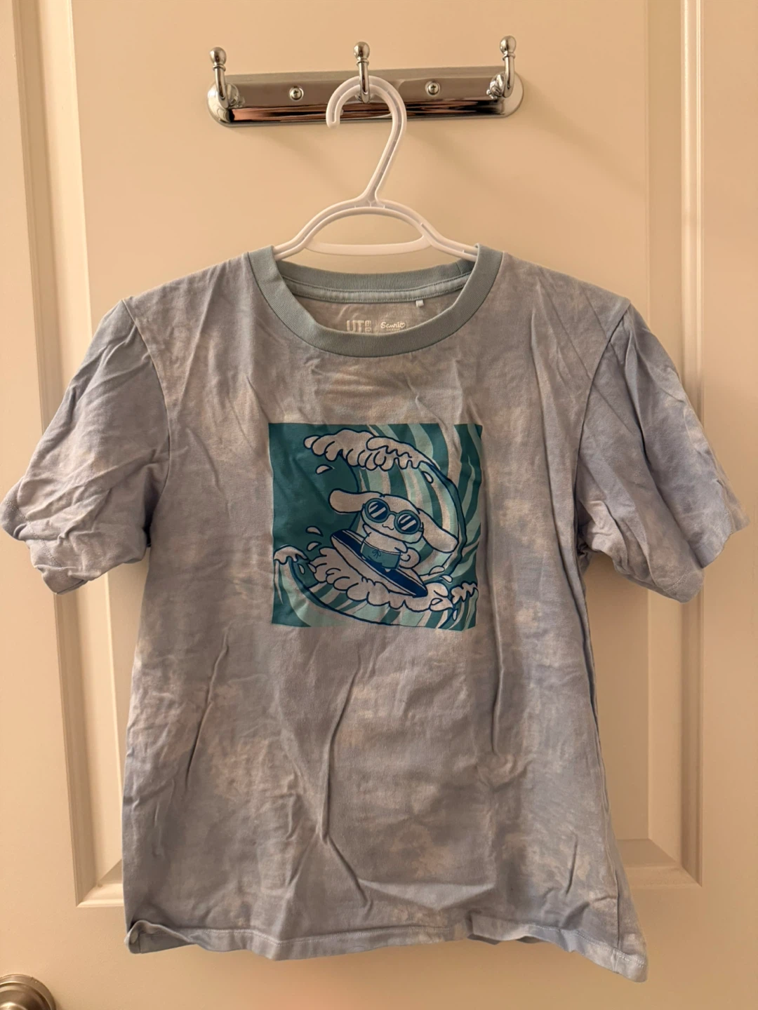 Mens XS summer cinnamoroll shirt