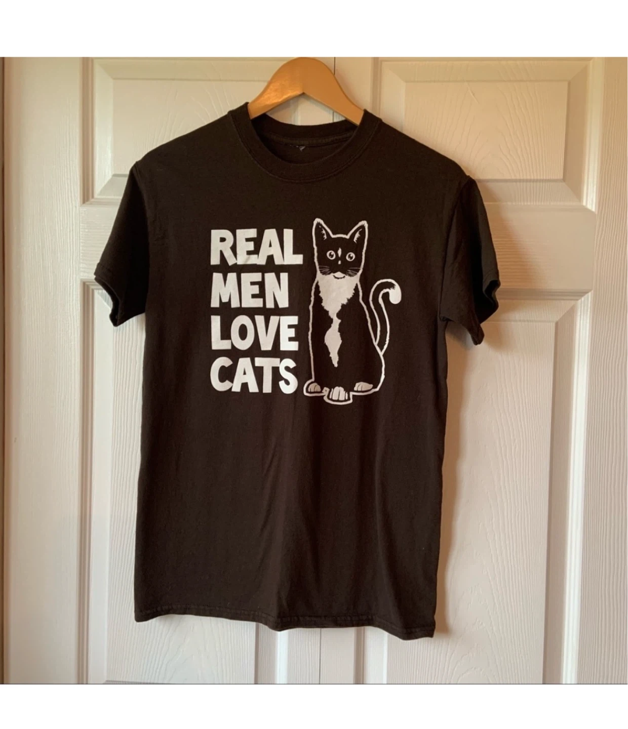 Real Men Love Cats T-Shirt