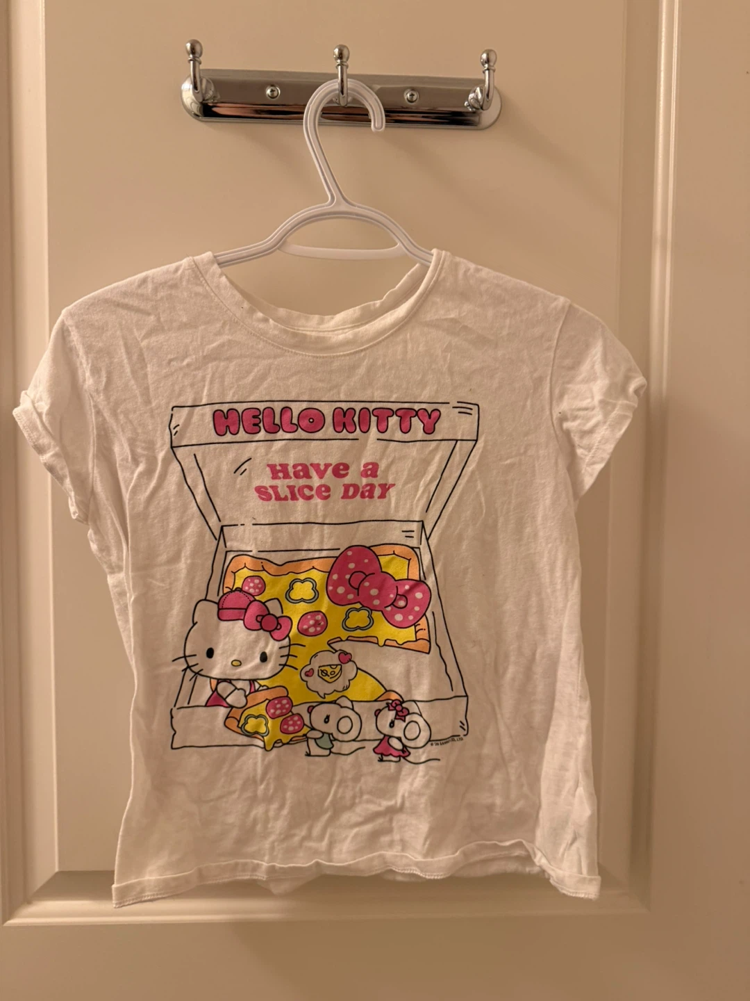 Kids M hello kitty pizza shirt