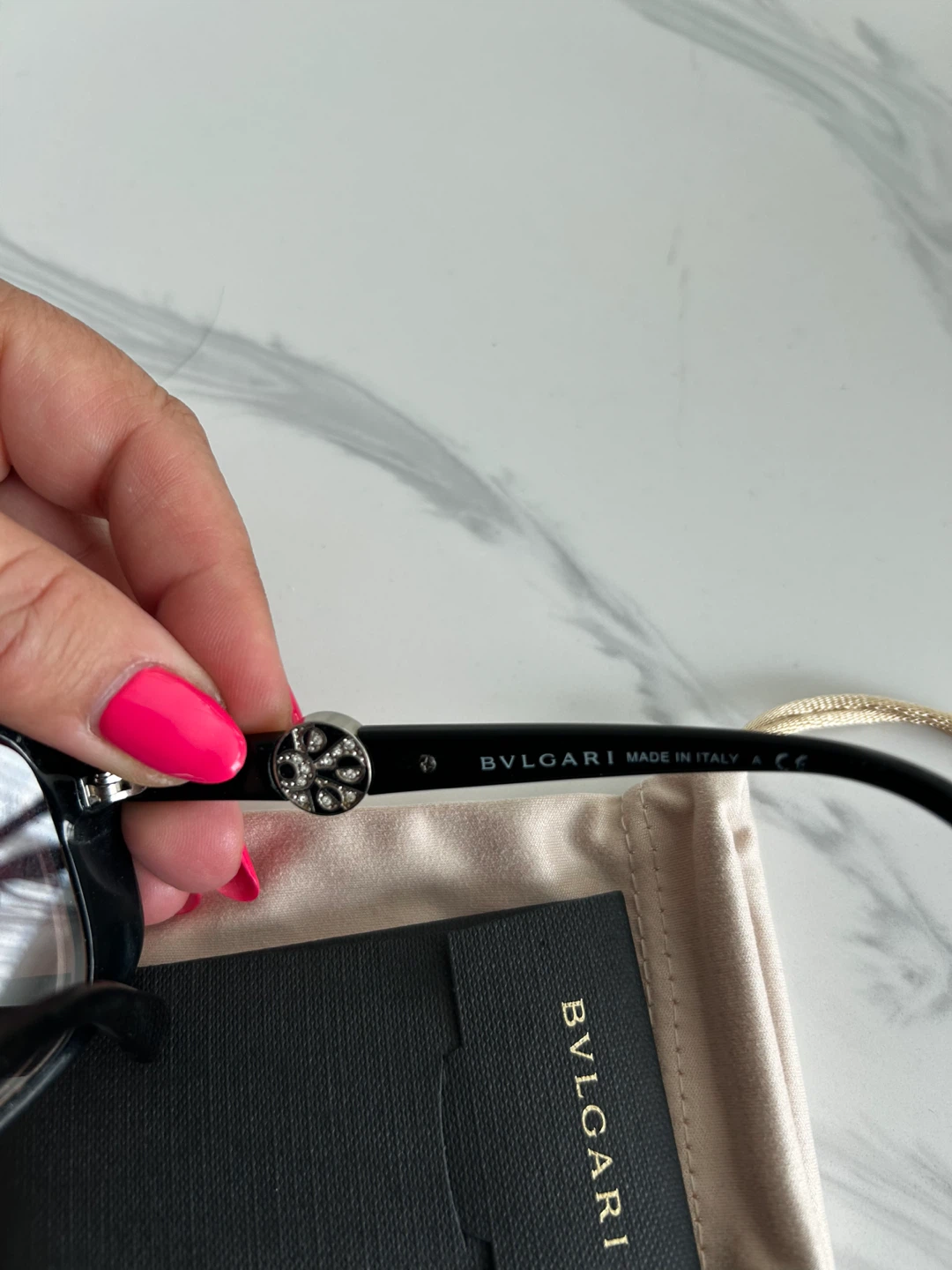 Bvlgari Black Sunglasses with Pouch and Case - photo 3