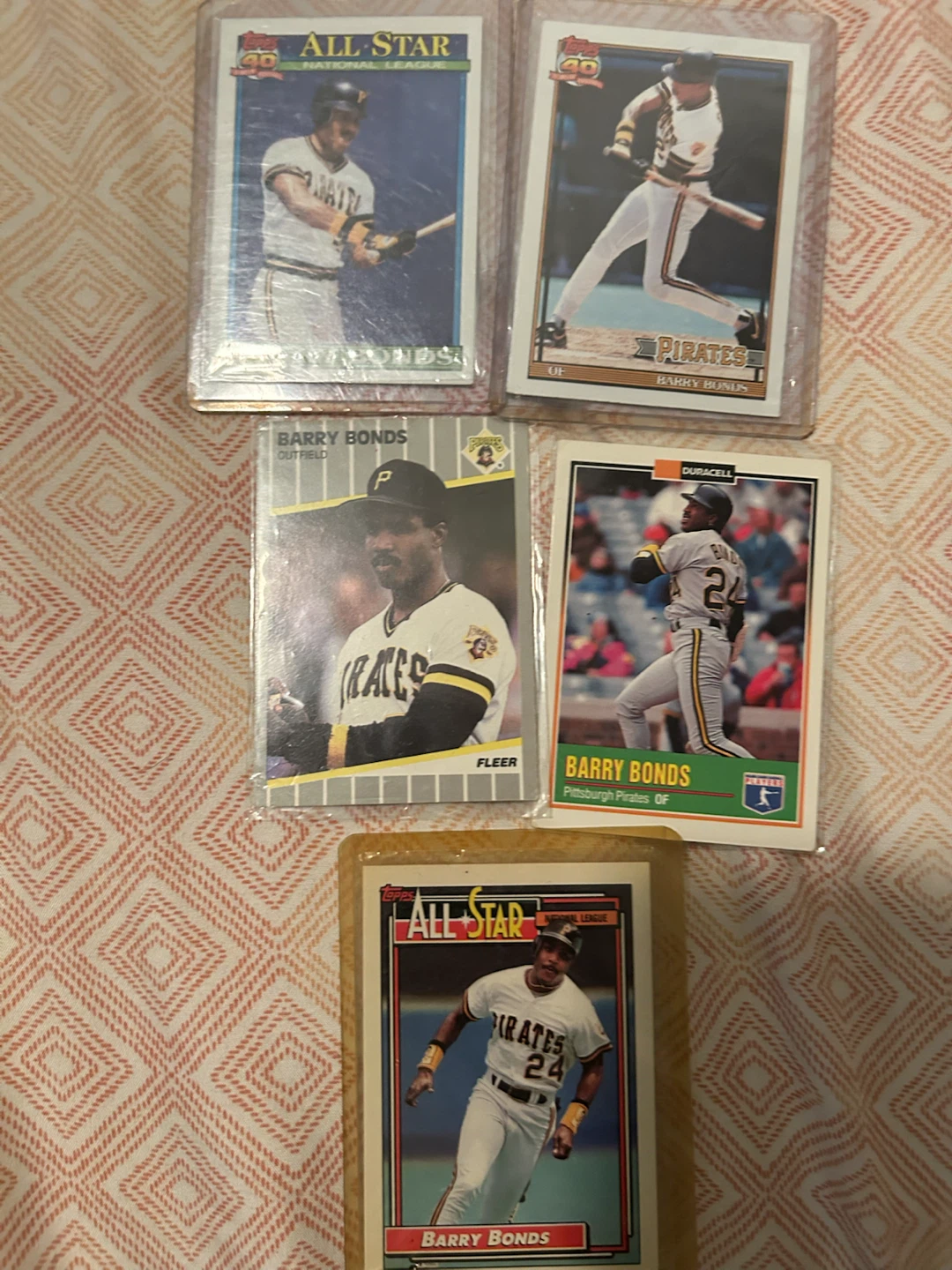 Lot of 4 Barry Bonds Baseball Cards