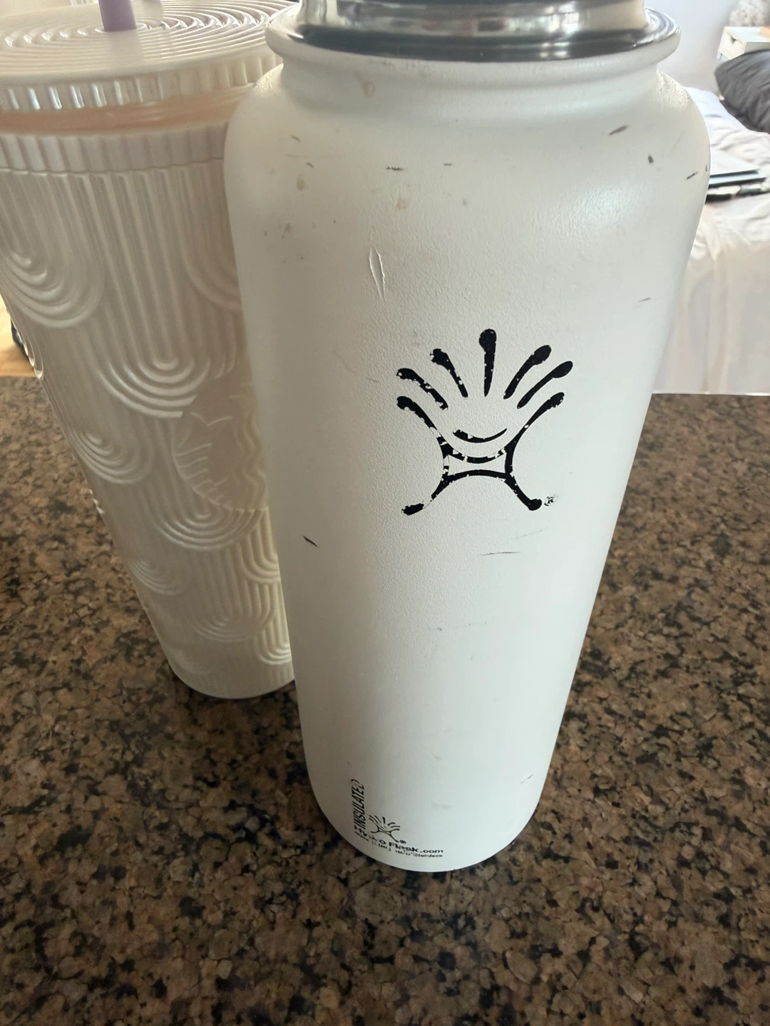 Hydro Flask & Starbucks Cups - photo 4