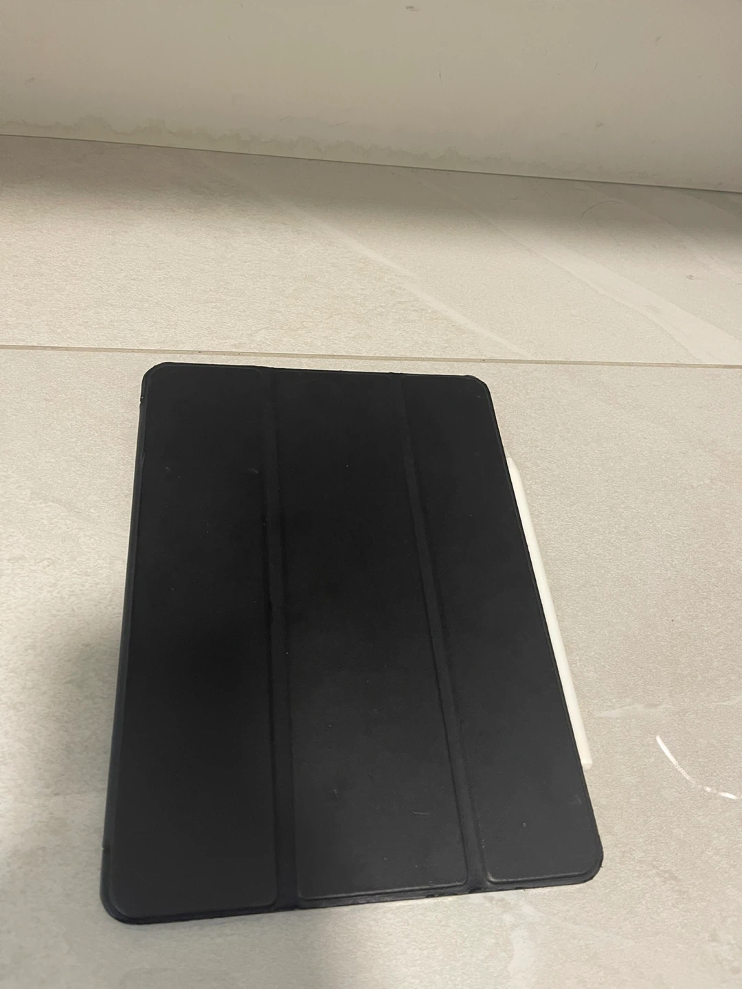 iPad Pro M1 with Apple Pencil and Case - photo 3