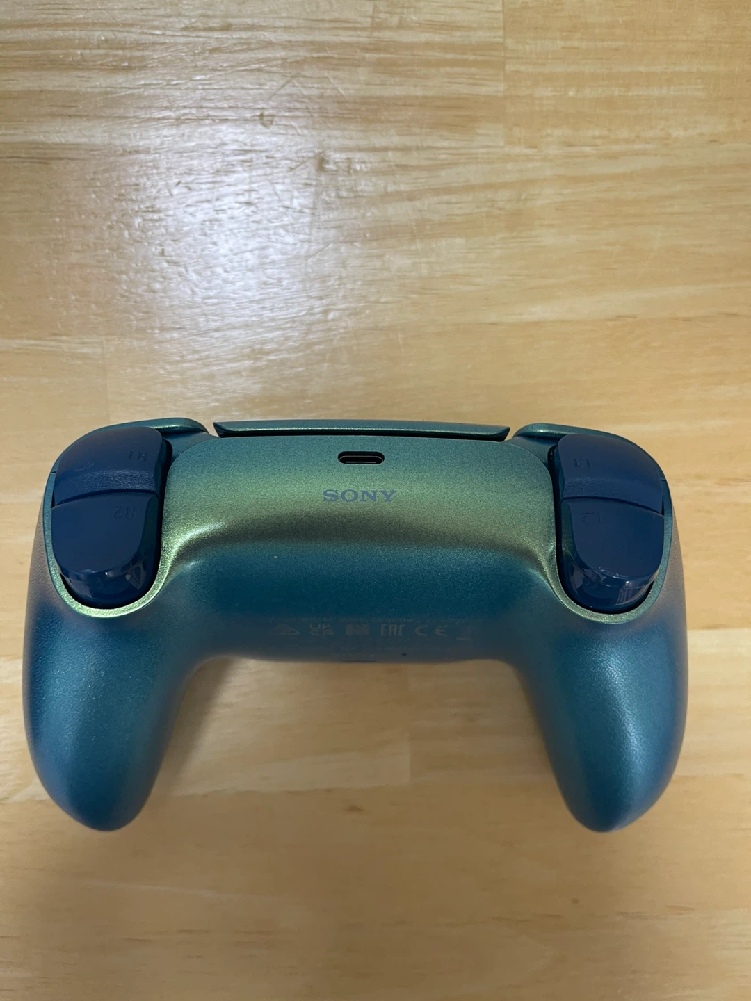 PS5 DualSense Wireless Controller - Chroma Teal - photo 3