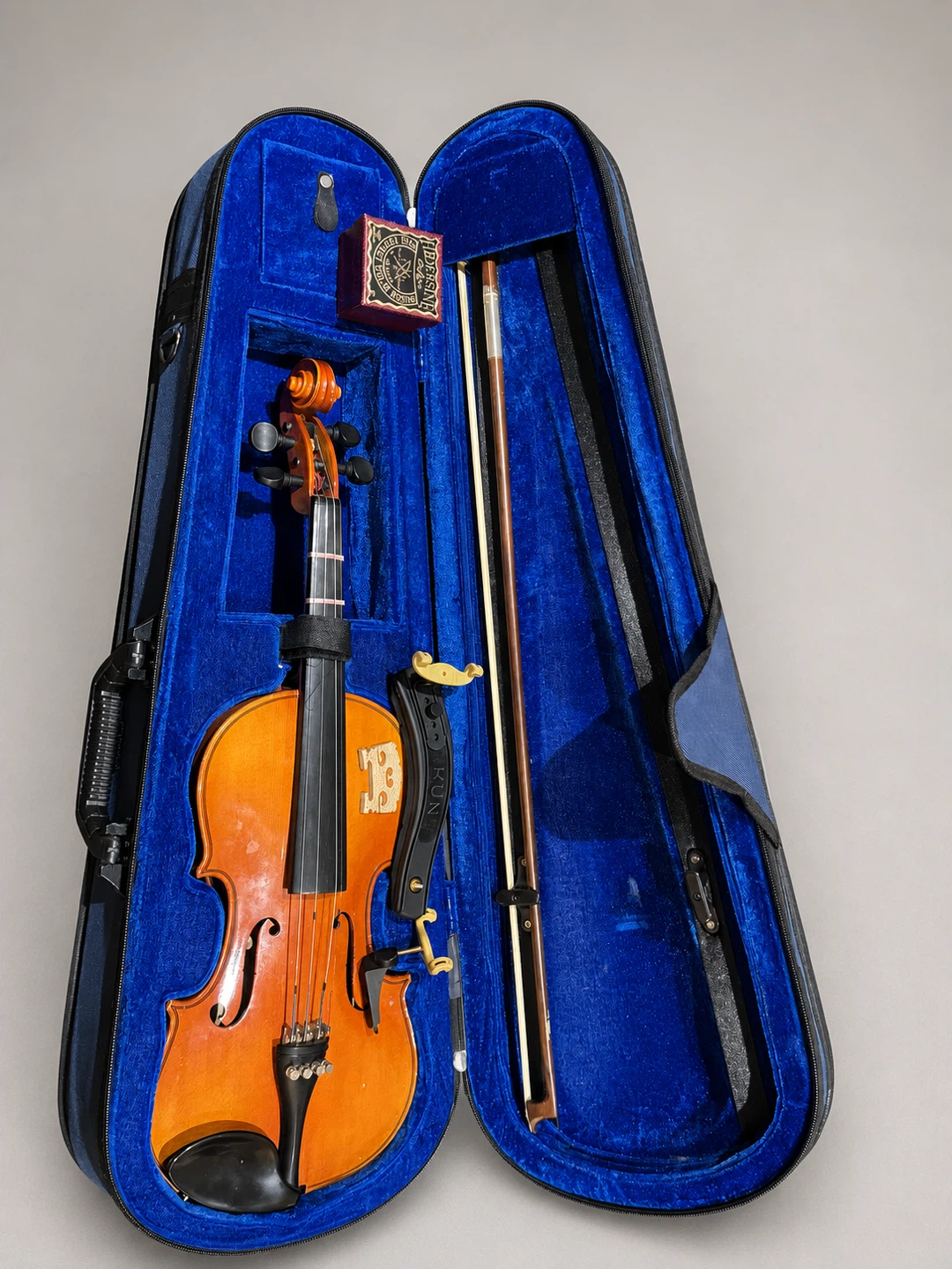 Suzuki No. 220 1/2 Size Violin – Made in Japan