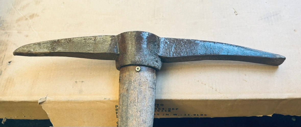 Vintage True Temper Welland Vale 7lb Railroad Pick Mattock Axe - photo 4