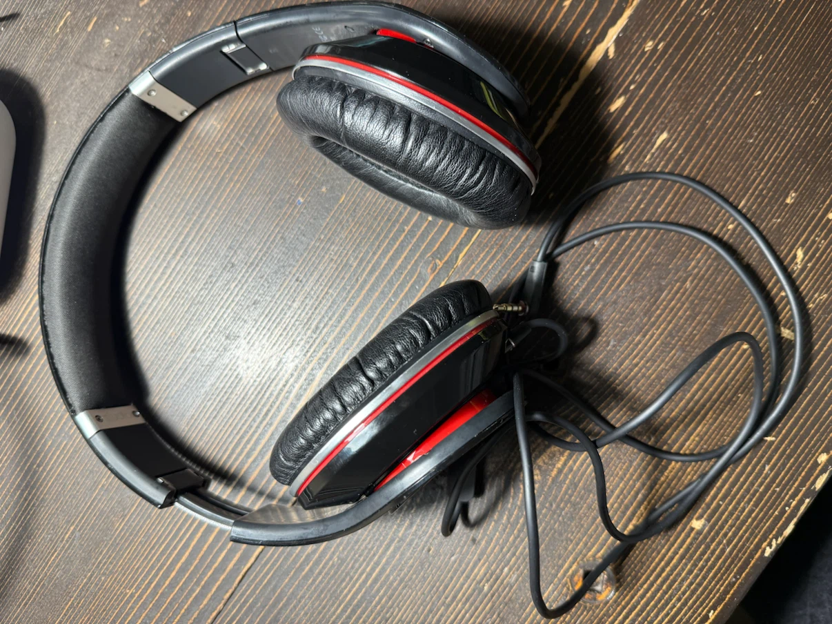 BEATS BY DYDR.DRE