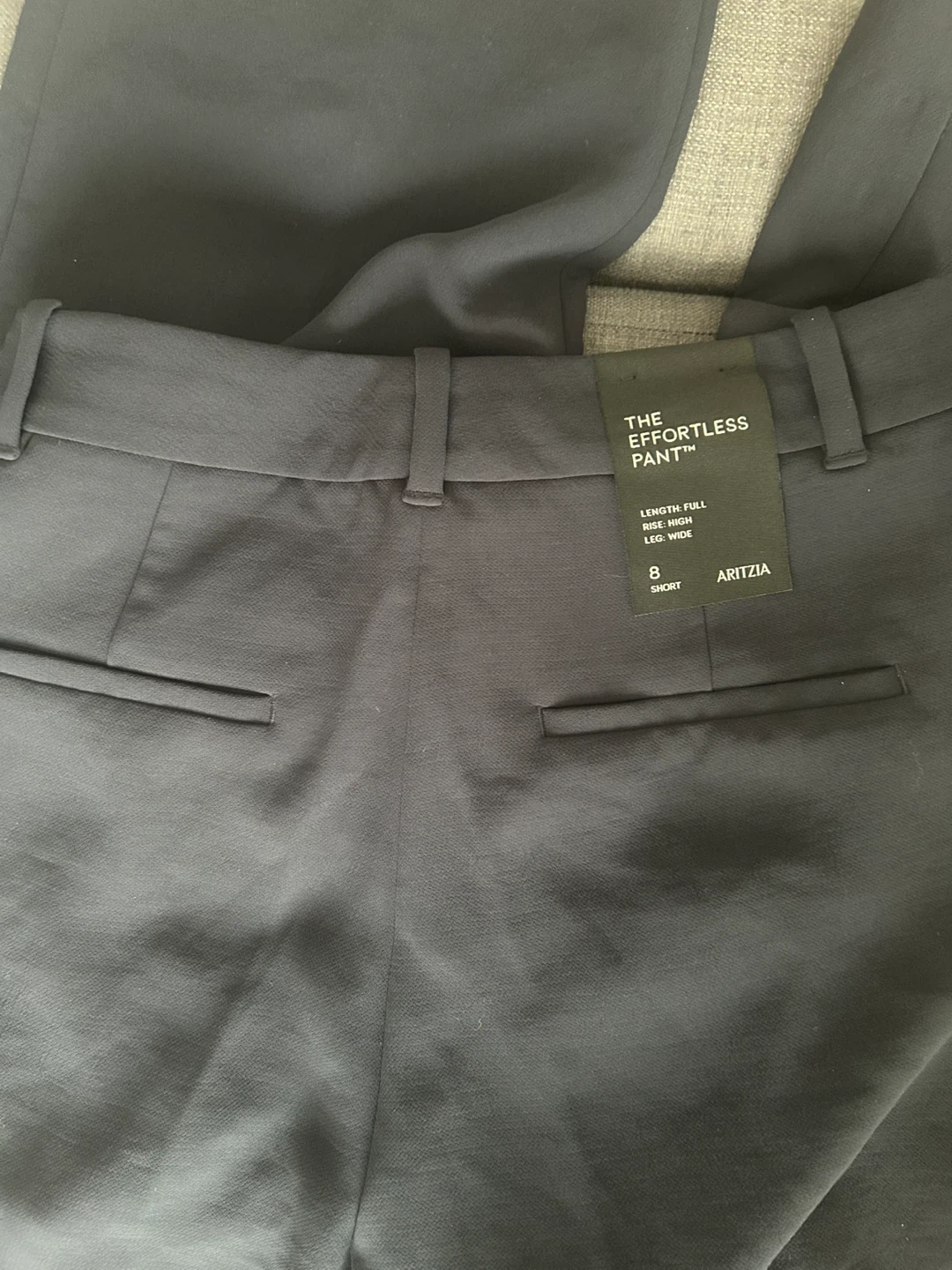 Aritzia The Effortless Pant - Dark Night - Size 8 Short - photo 4