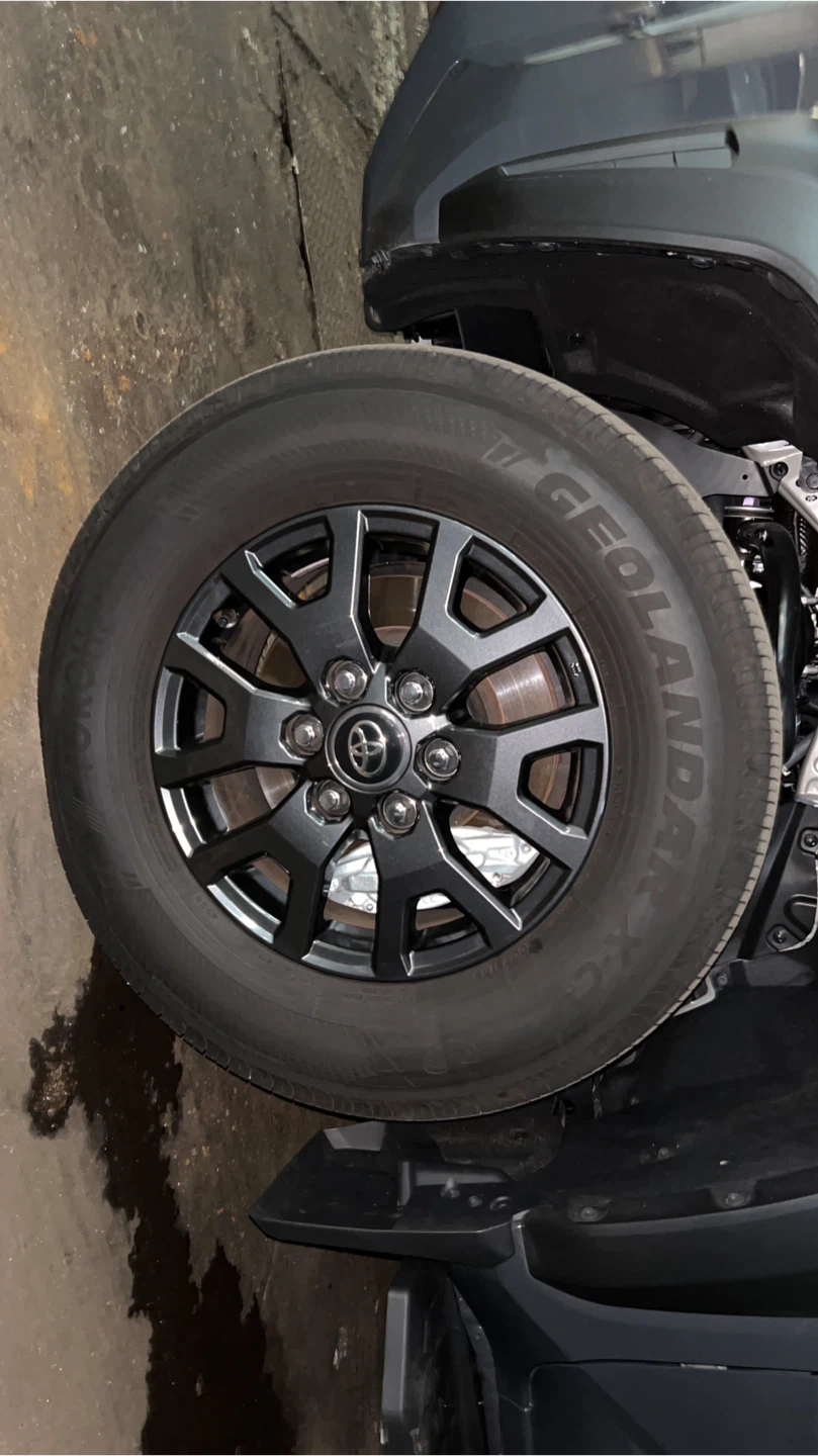 Yokohama Geolandar X-CV 245/70R17 110T Tire