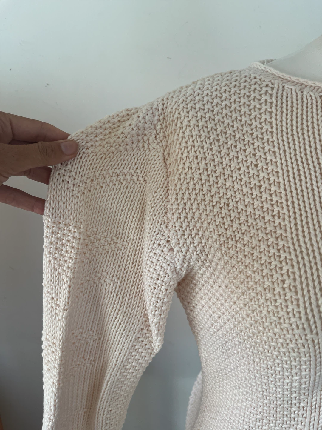 Hand knit Cream Sweater - photo 4