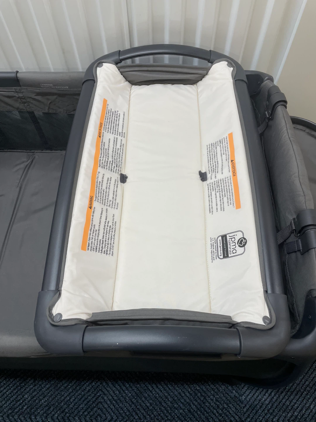 Joovy Room Playard with Changing Table & Bassinet - photo 4
