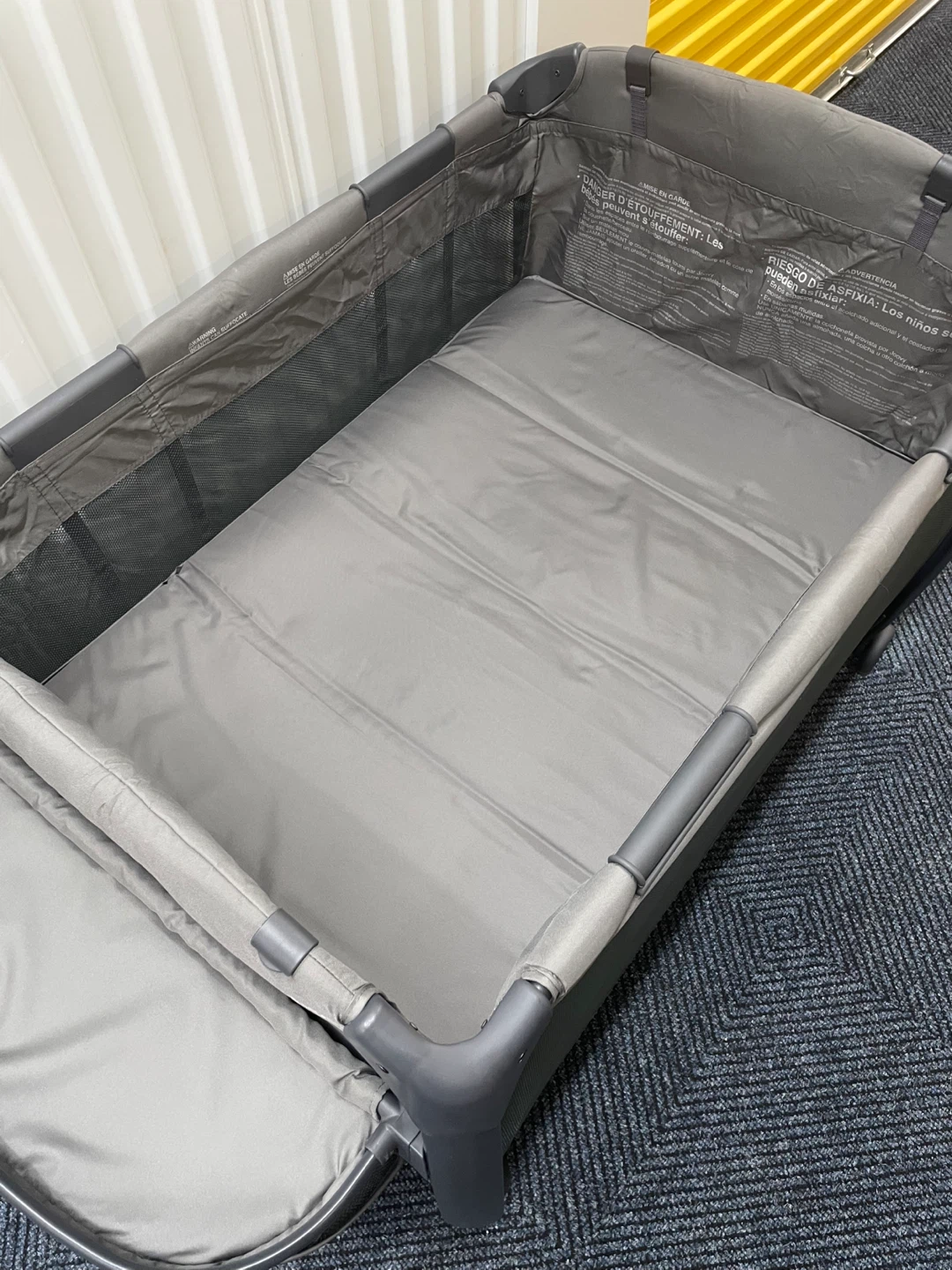 Joovy Room Playard with Changing Table & Bassinet - photo 5