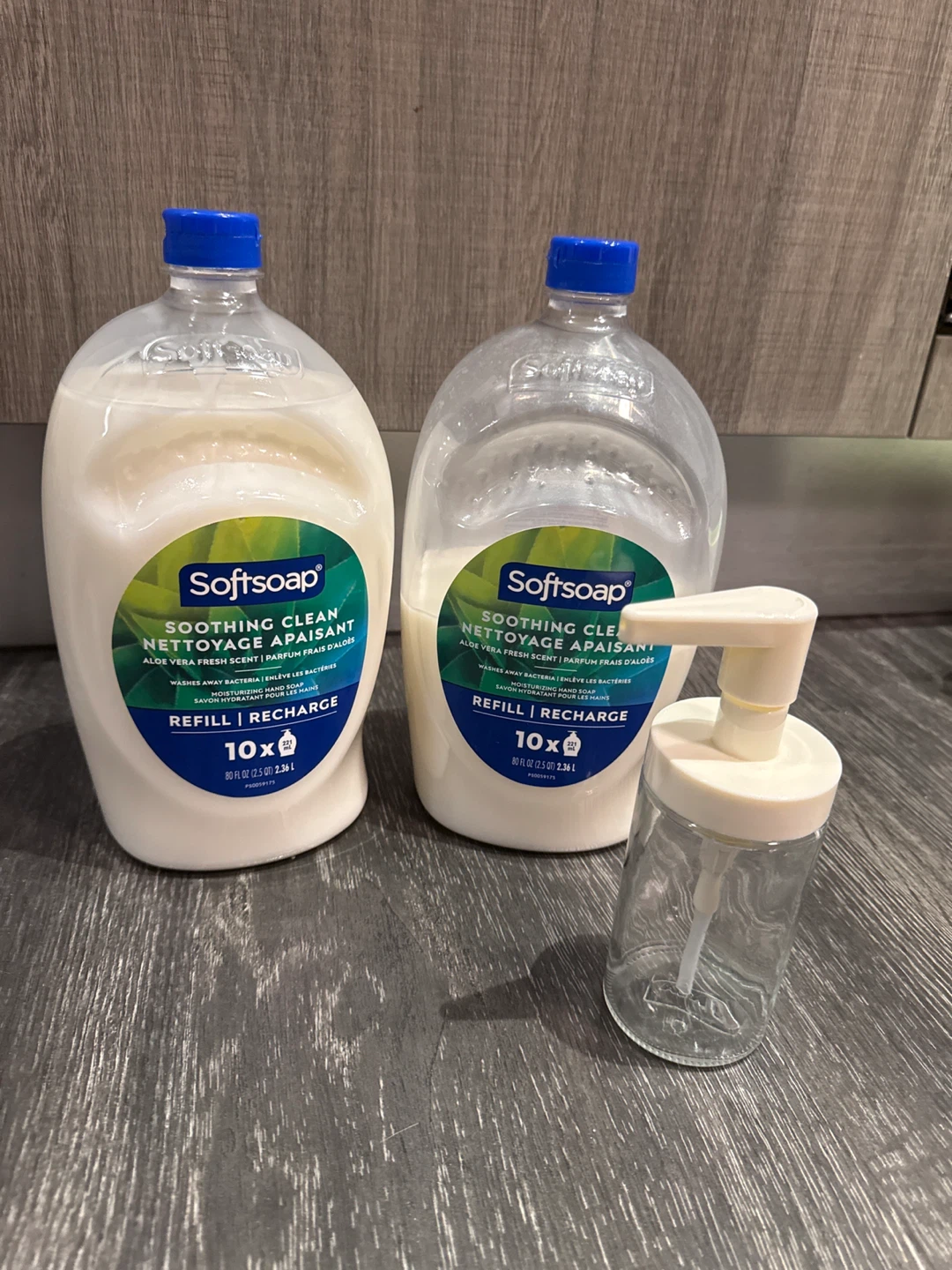 Set- 2 Softsoap Soothing Soap Refills & Bottle