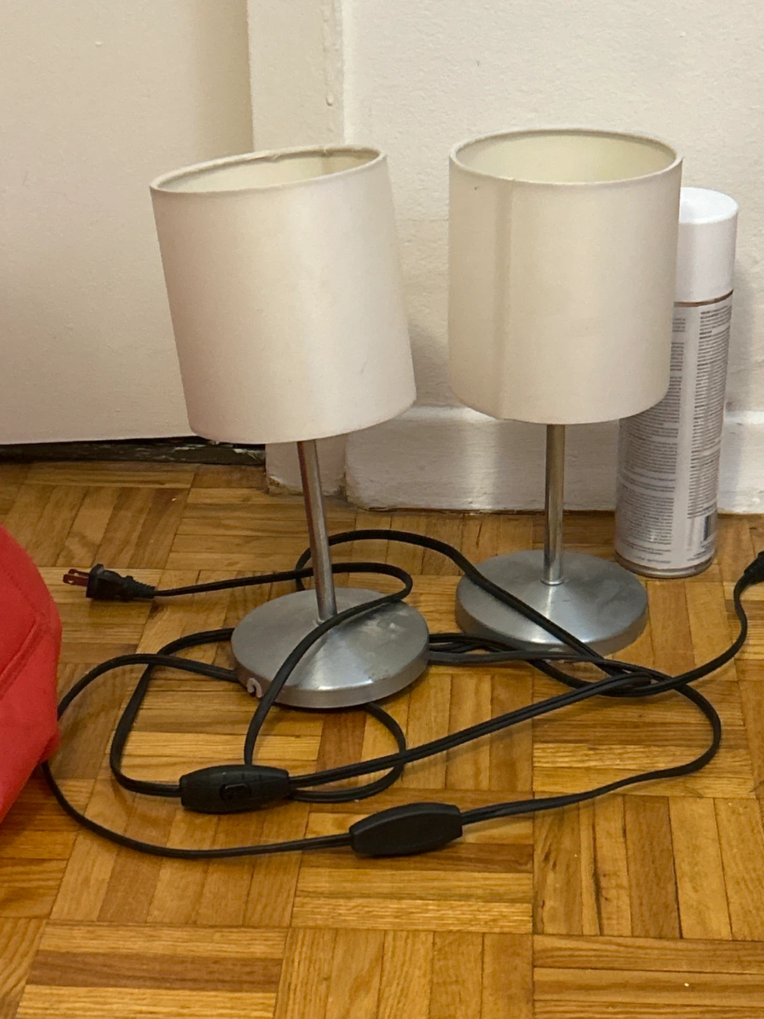 Set of 2 White Table Lamps with Silver Base