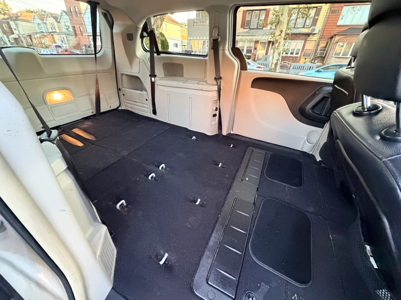 White Chrysler Town & Country Minivan - photo 4