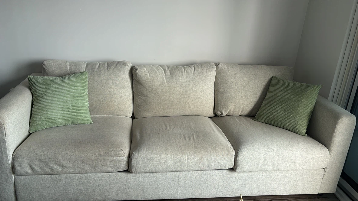 Cream 3-Seater Sofa with Throw Pillows - photo 2