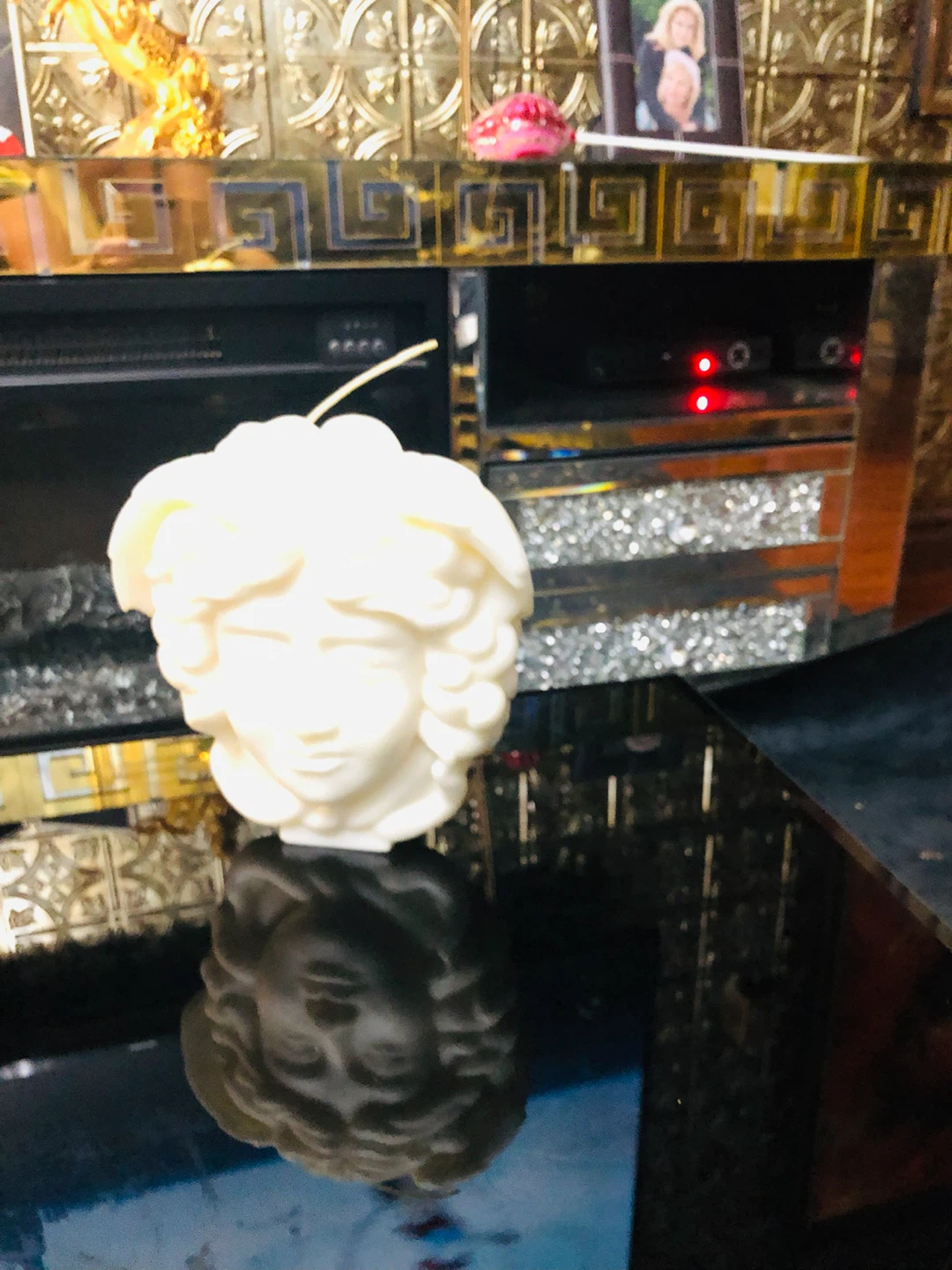 Medusa head white candle 23cmx 15 cm