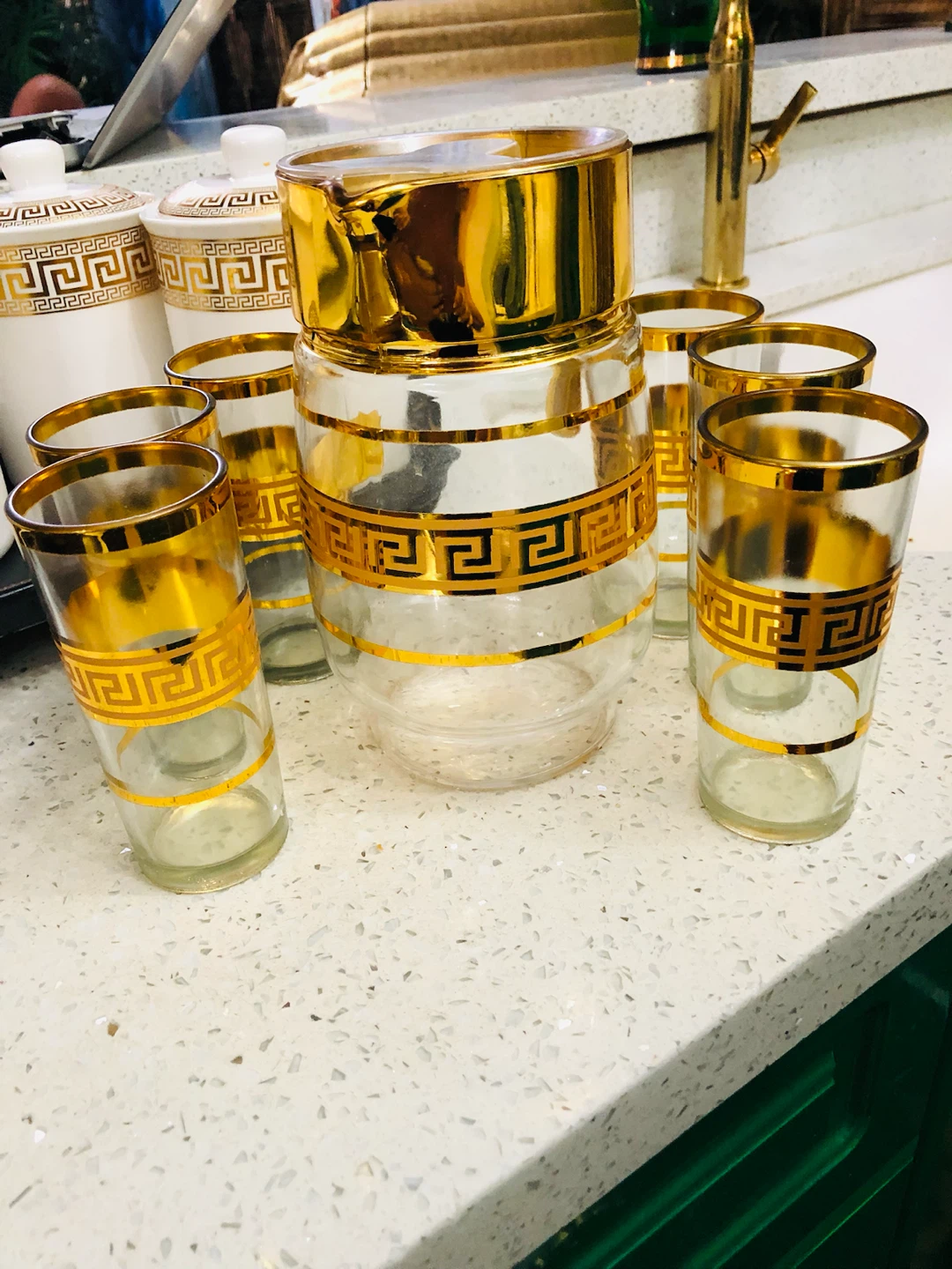 Vintage Glass Pitcher and Glasses Set8 pueces
