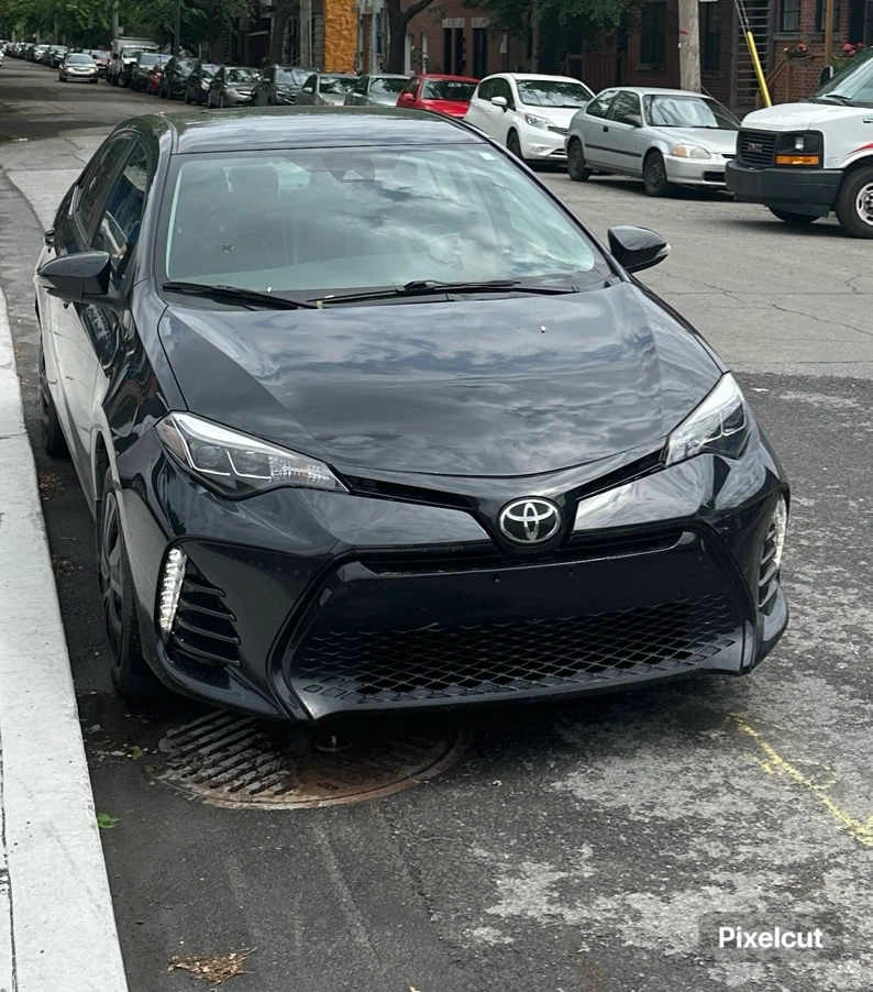 Toyota Corolla SE Sedan - photo 2
