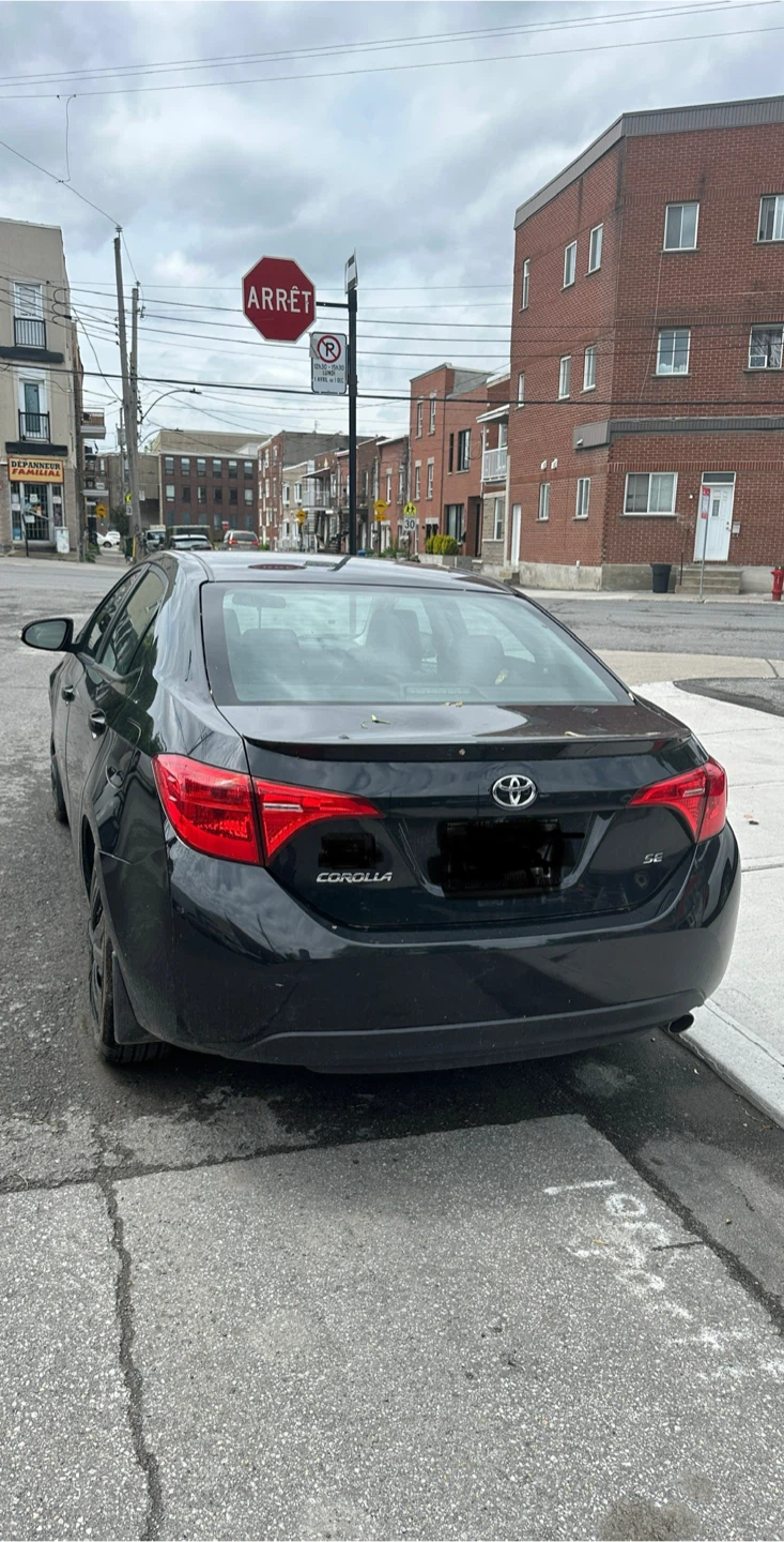 Toyota Corolla SE Sedan - photo 3
